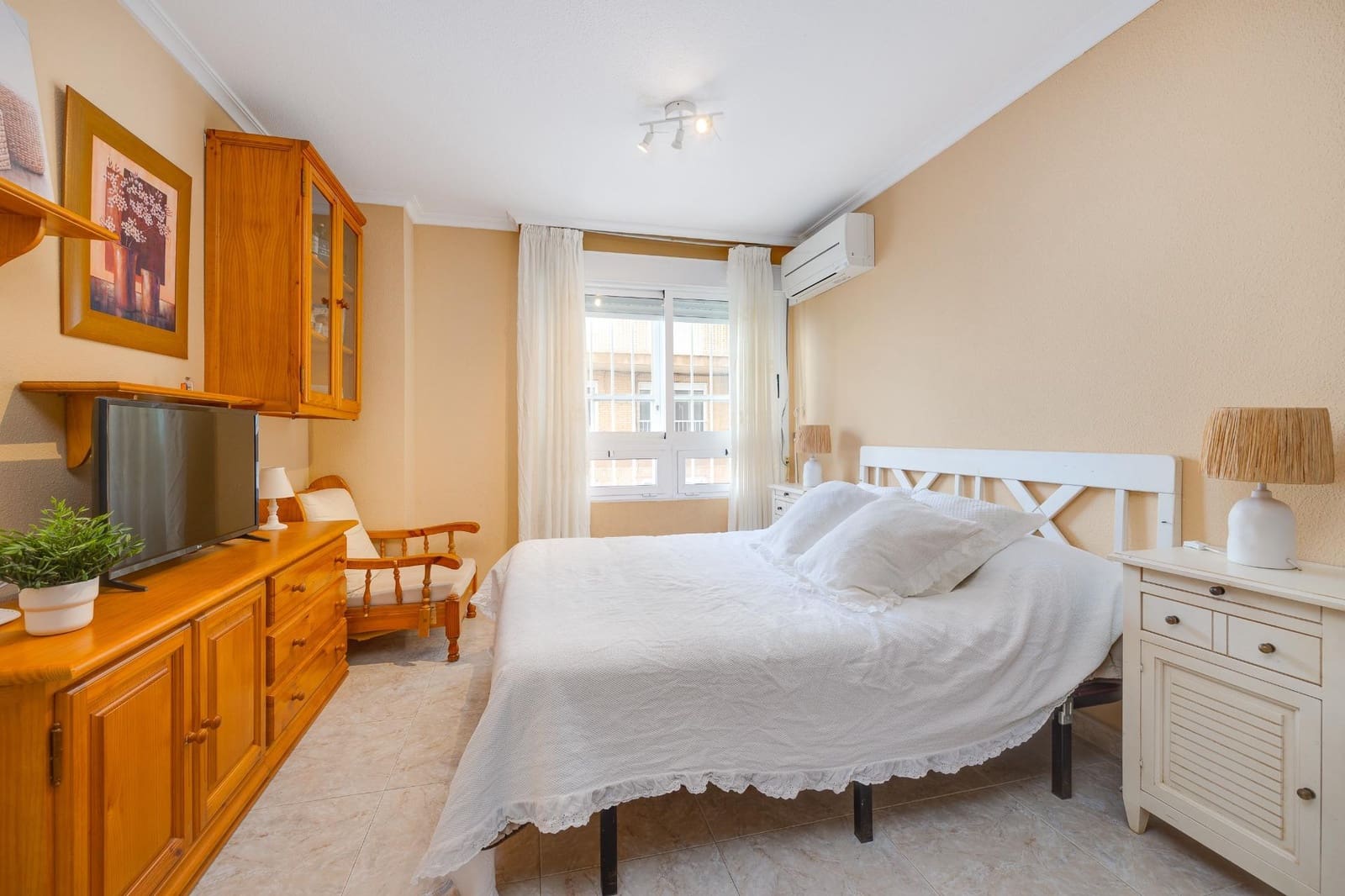 2 sovrum Lägenhet till salu i Torrevieja - 135 000 € (Ref: 9513603)