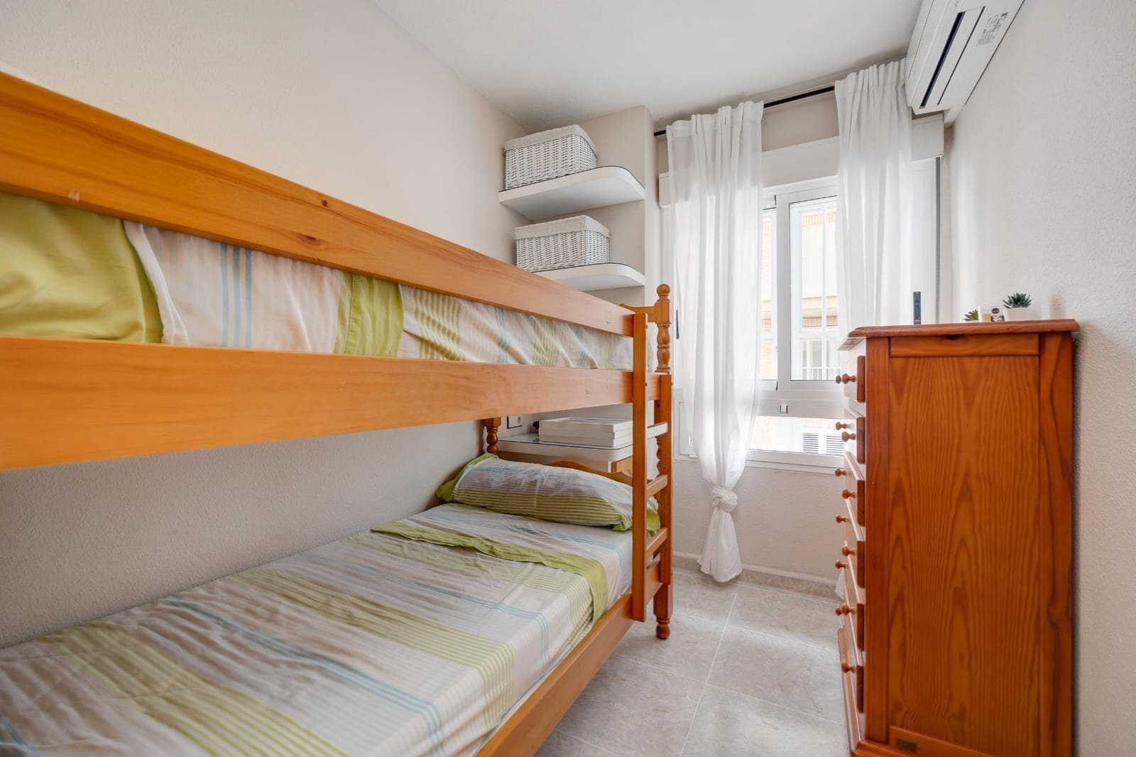 2 soveværelse Lejlighed til salg i Torrevieja - € 127.500 (Ref: 9513603)