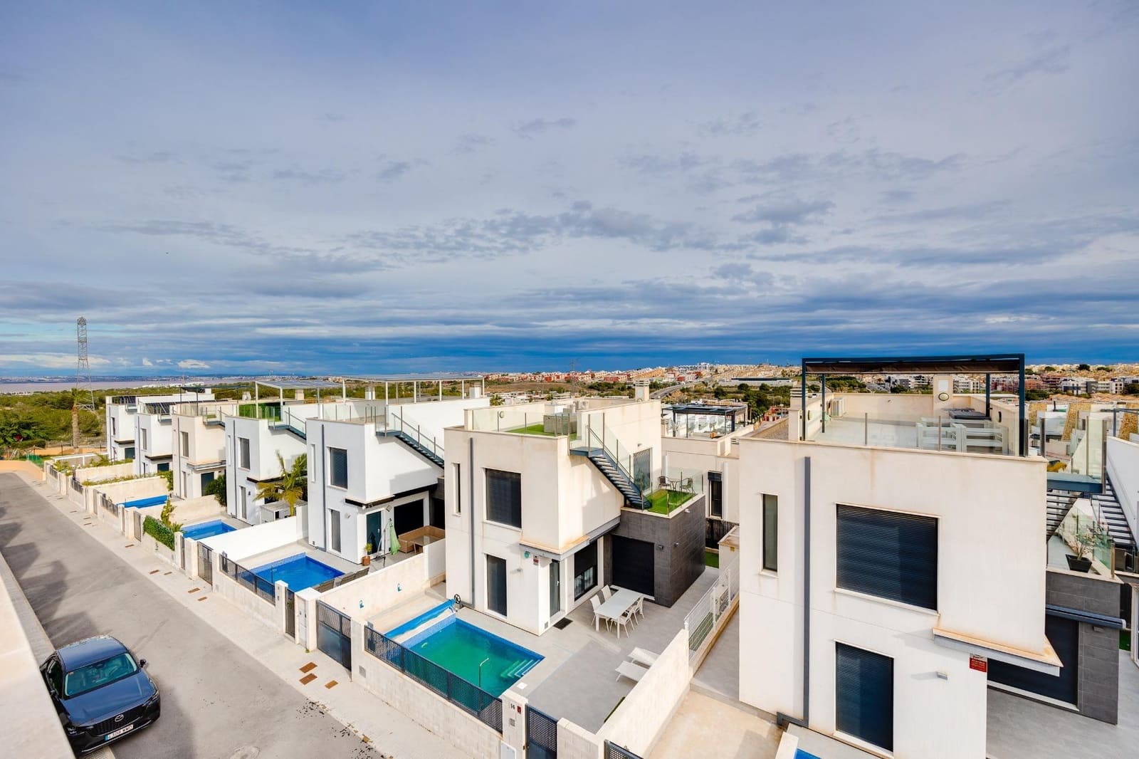 3 slaapkamer Villa te koop in Orihuela Costa met zwembad - € 369.900 (Ref: 9527860)