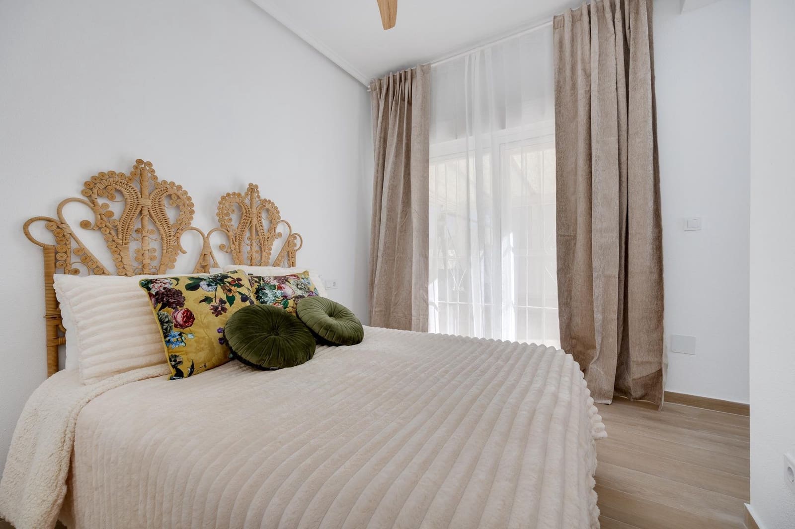 Chalet de 3 habitaciones en Rojales en venta con piscina - 275.000 € (Ref: 9530842)