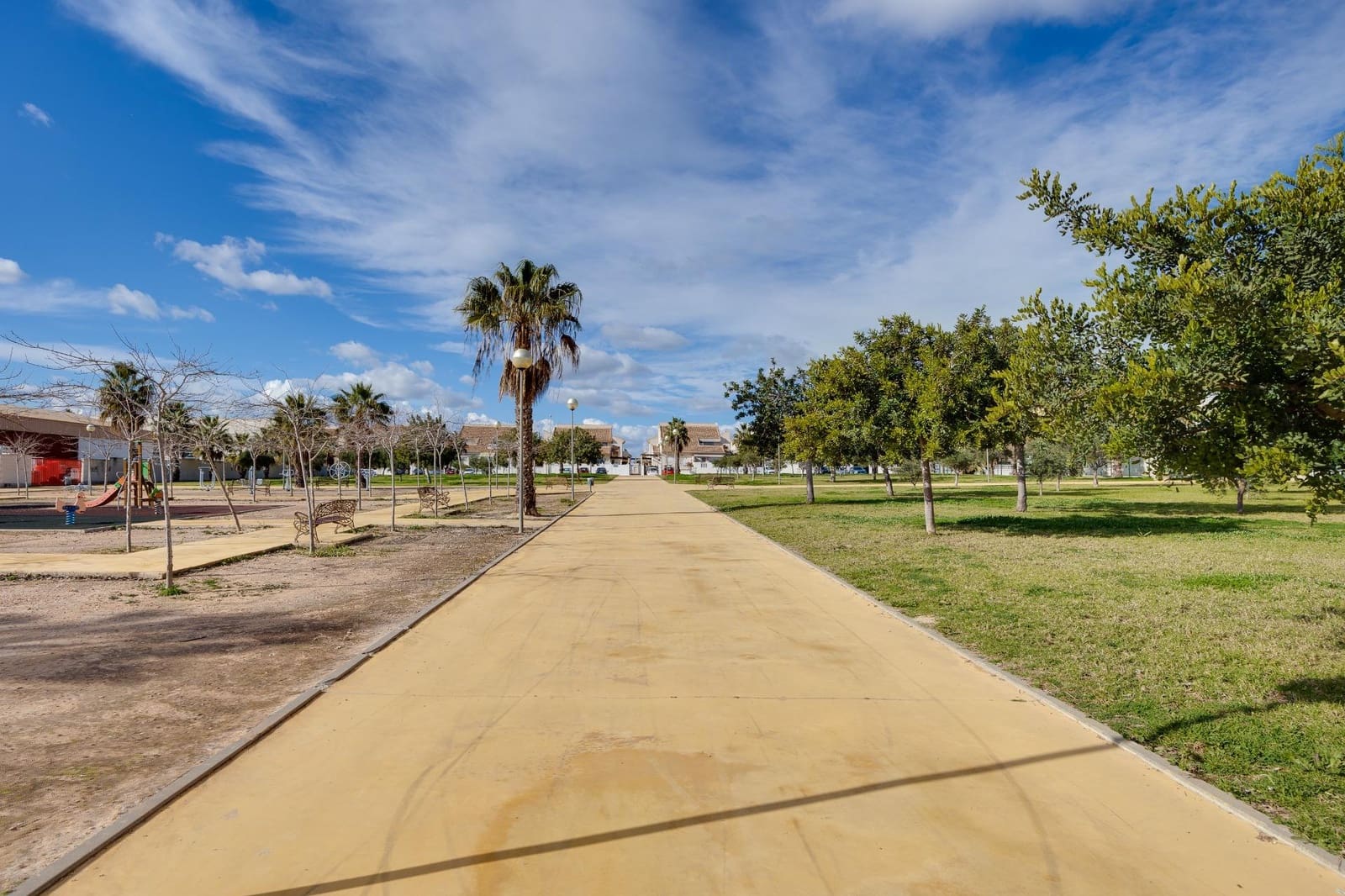 Chalet de 3 habitaciones en Rojales en venta con piscina - 275.000 € (Ref: 9530842)