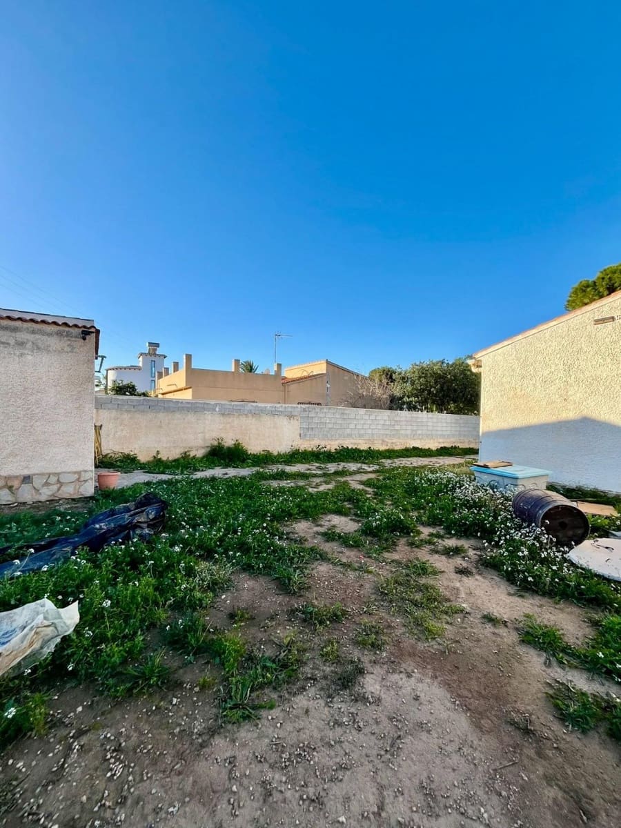 3 soverom Villa til salgs i Torrevieja med garasje - € 299 000 (Ref: 9536814)