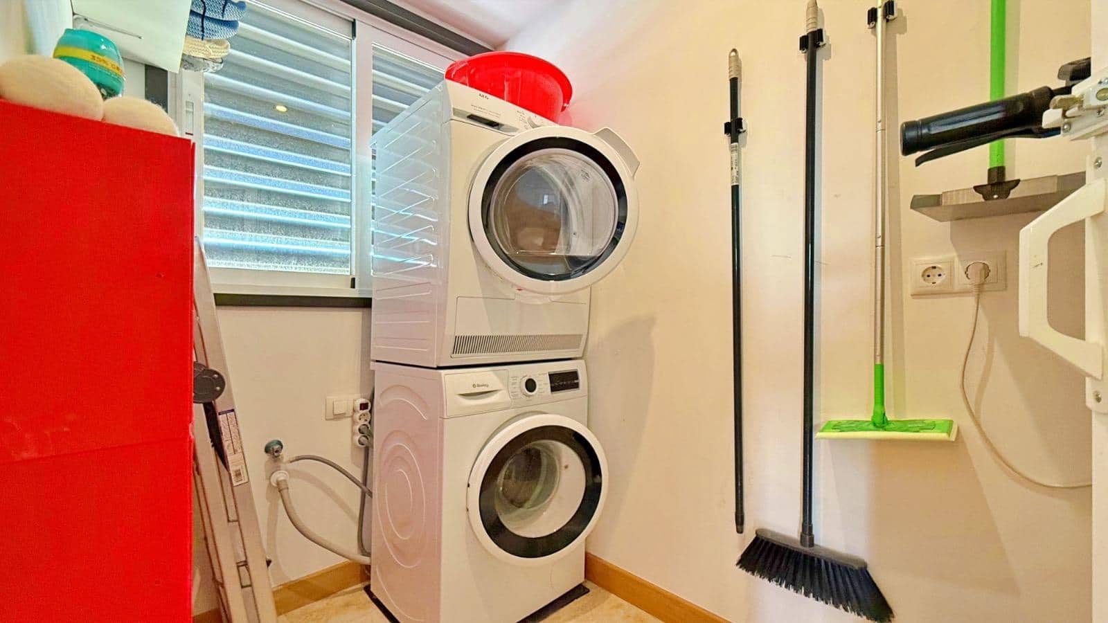 2 slaapkamer Penthouse te koop in Orihuela Costa met zwembad - € 299.000 (Ref: 9548428)