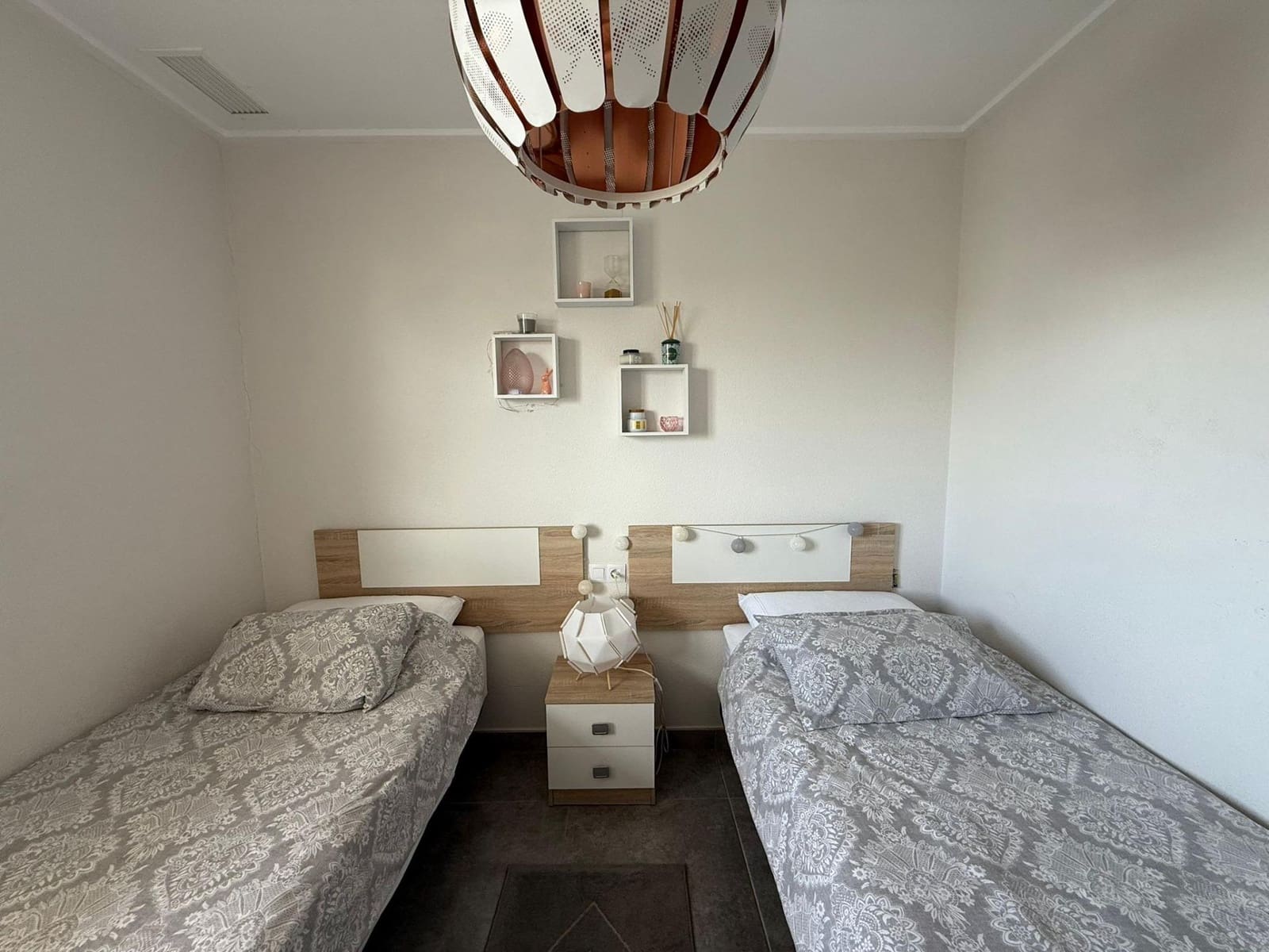 2 sovrum Lägenhet till salu i Orihuela Costa med pool garage - 265 000 € (Ref: 9565422)