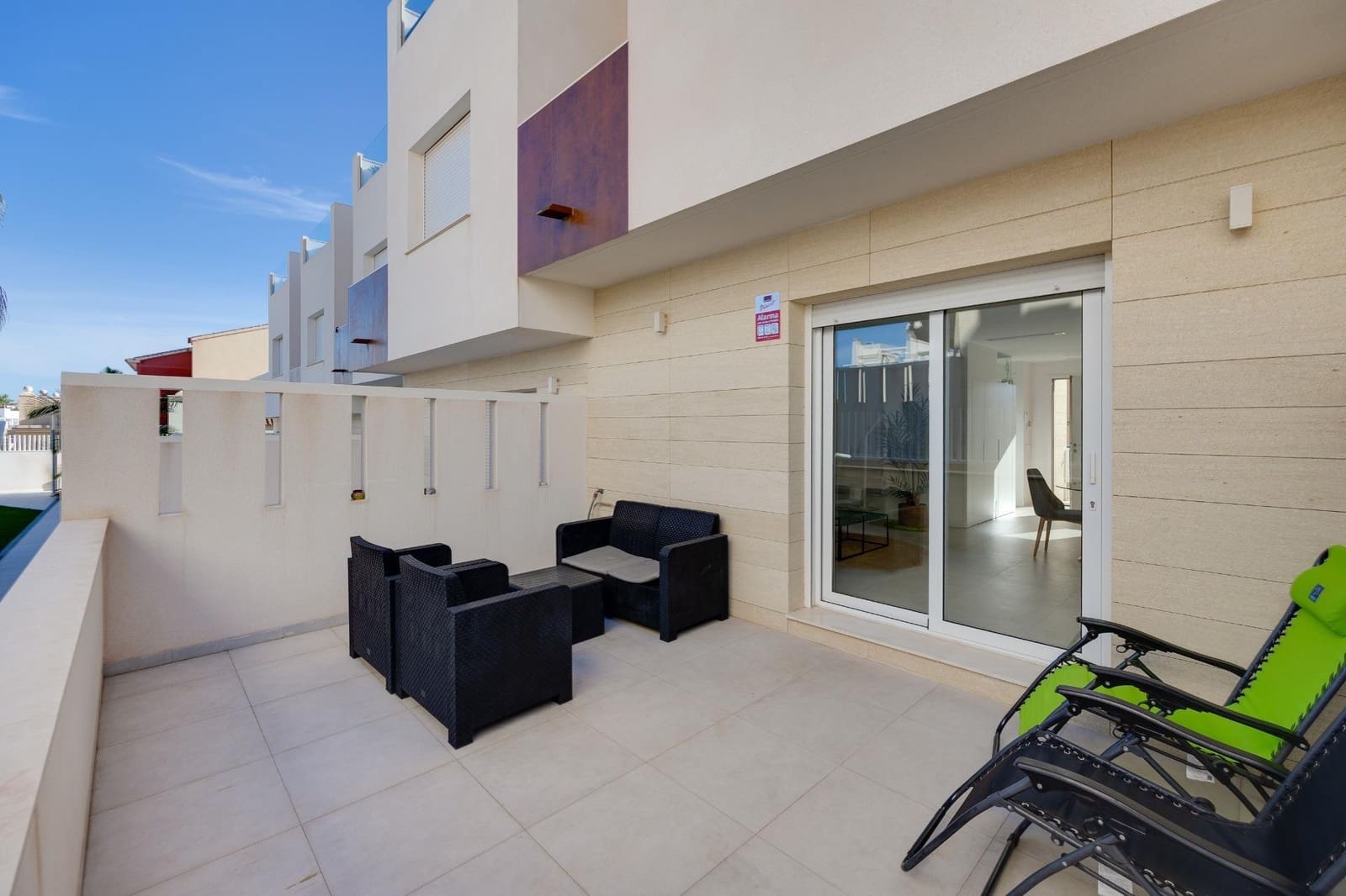 2 makuuhuone Huoneisto myytävänä paikassa Torrevieja mukana uima-altaan - 329 000 € (Ref: 9569006)