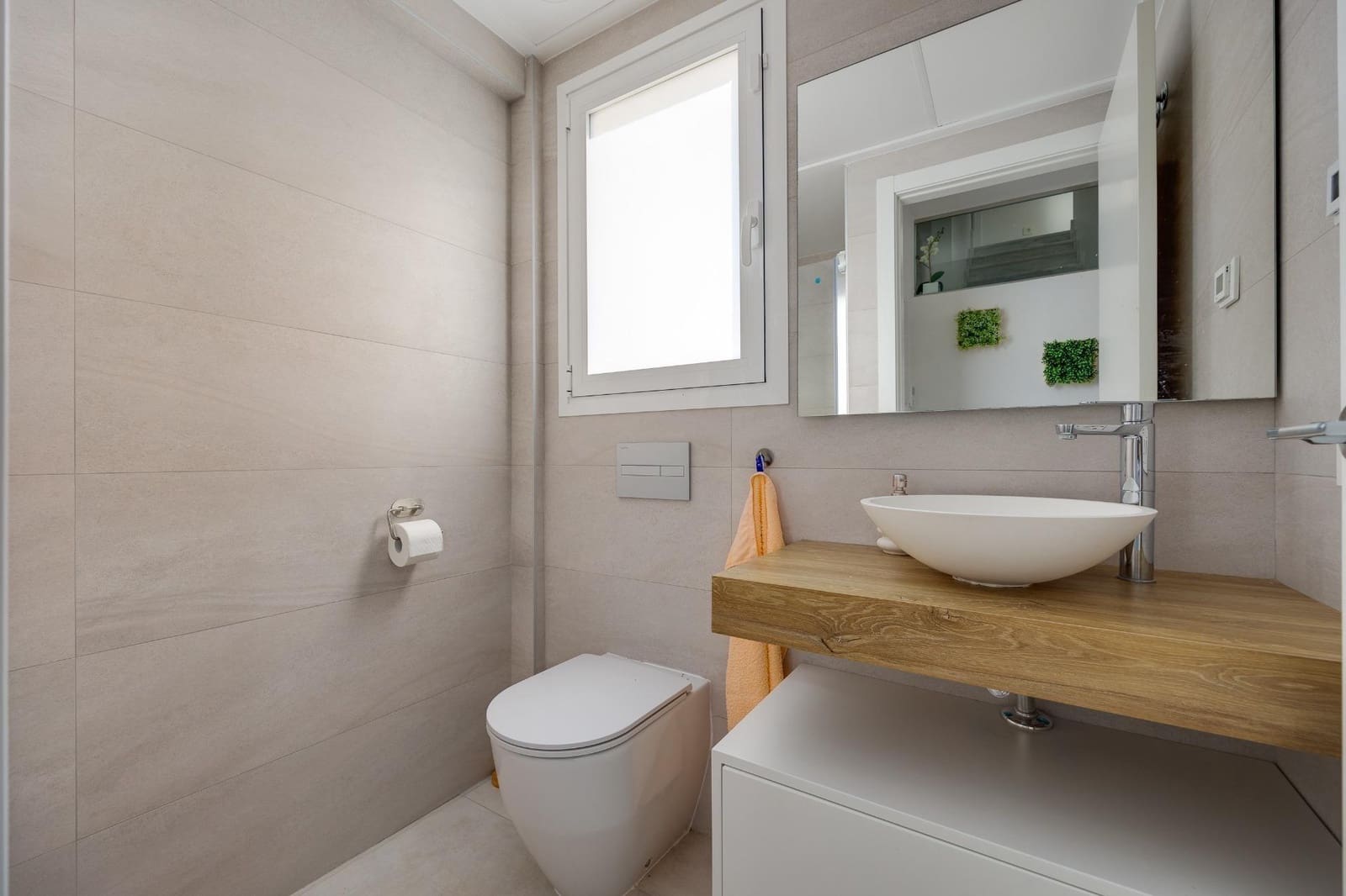 2 makuuhuone Huoneisto myytävänä paikassa Torrevieja mukana uima-altaan - 329 000 € (Ref: 9569006)