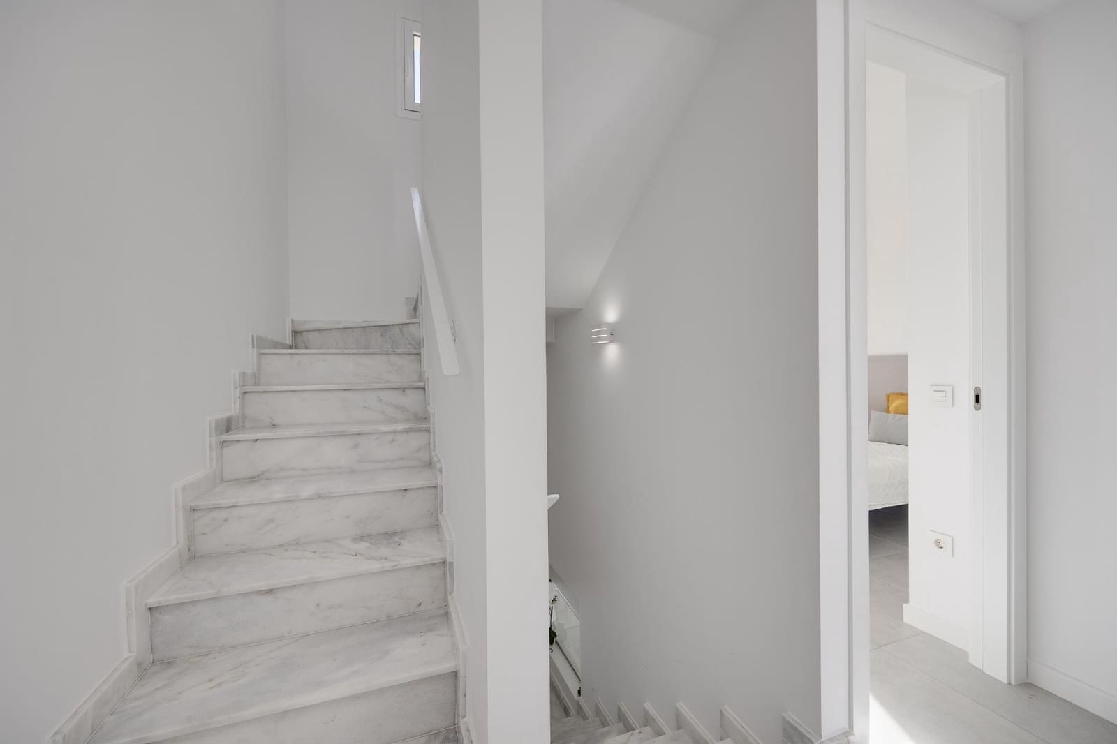2 makuuhuone Huoneisto myytävänä paikassa Torrevieja mukana uima-altaan - 329 000 € (Ref: 9569006)