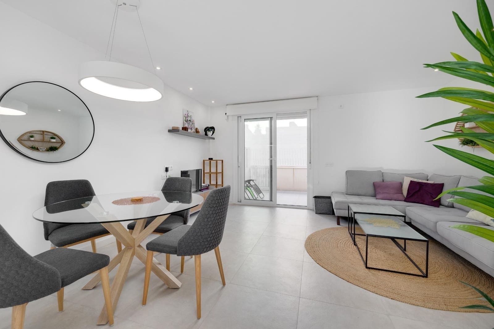 2 makuuhuone Huoneisto myytävänä paikassa Torrevieja mukana uima-altaan - 329 000 € (Ref: 9569006)