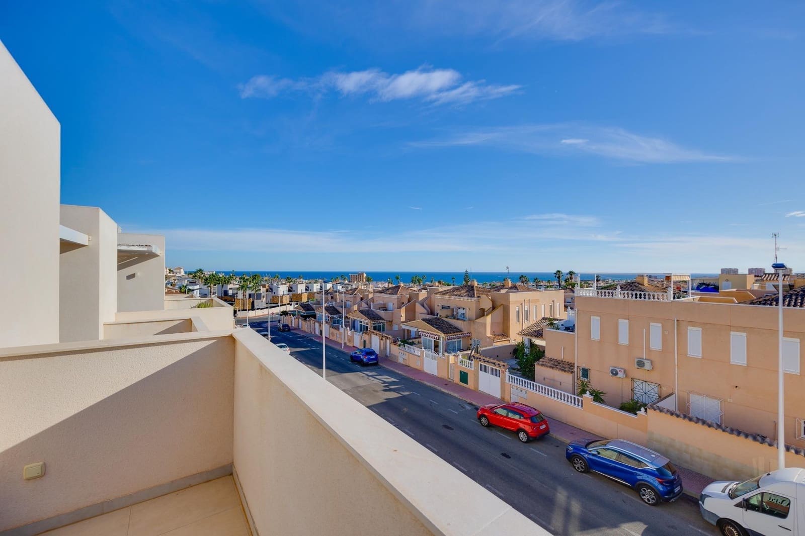 2 makuuhuone Huoneisto myytävänä paikassa Torrevieja mukana uima-altaan - 329 000 € (Ref: 9569006)