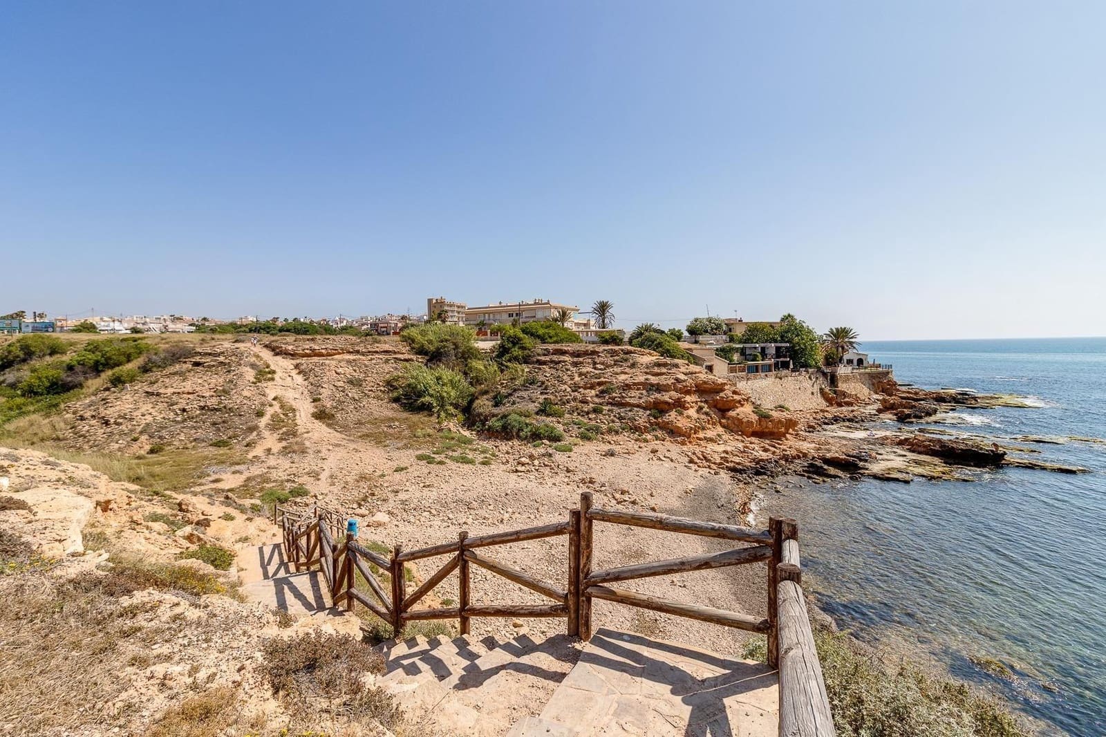 2 makuuhuone Huoneisto myytävänä paikassa Torrevieja mukana uima-altaan - 329 000 € (Ref: 9569006)