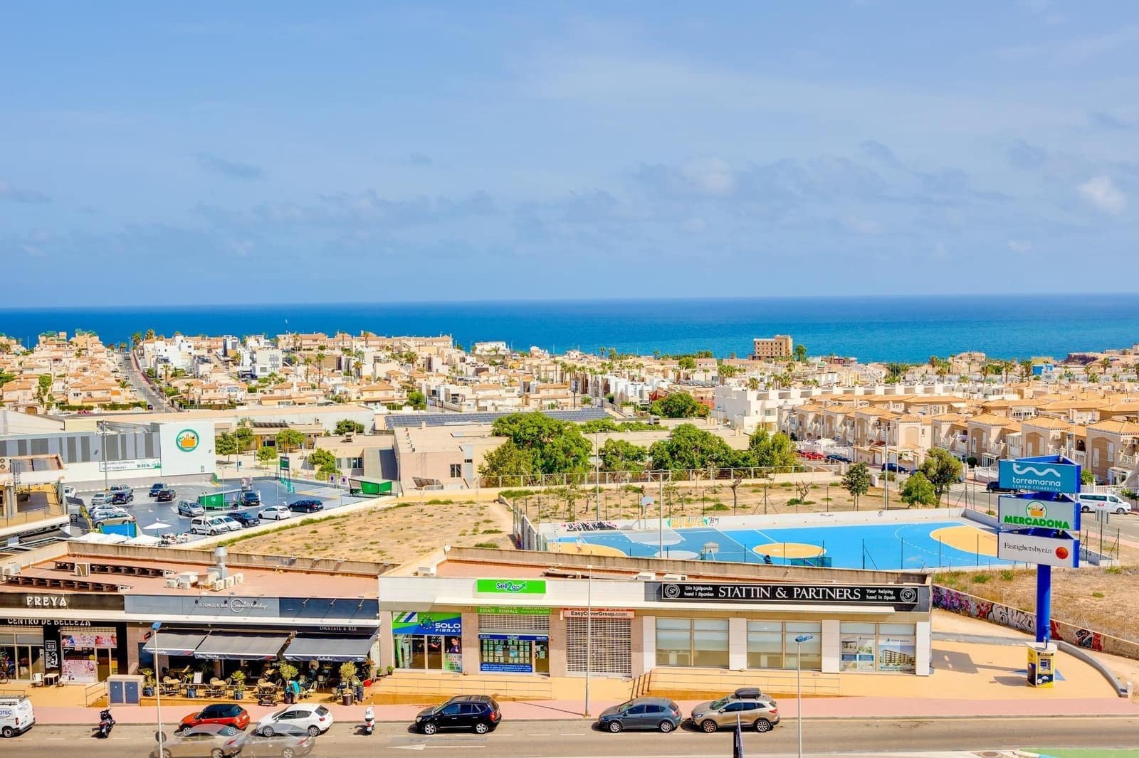 2 makuuhuone Huoneisto myytävänä paikassa Torrevieja mukana uima-altaan - 329 000 € (Ref: 9569006)