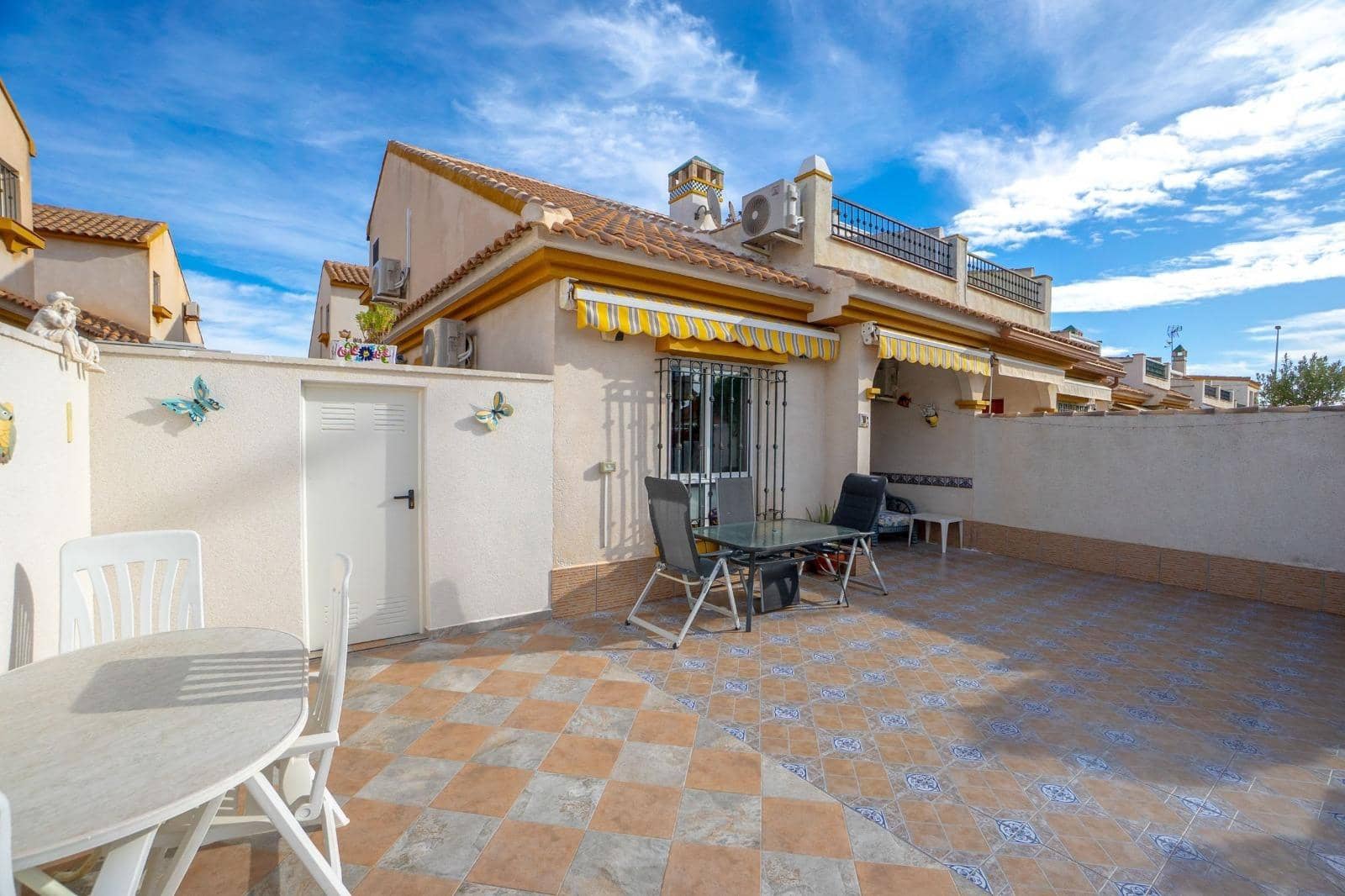 3 makuuhuone Paritalo myytävänä paikassa La Regia mukana uima-altaan - 299 900 € (Ref: 9596389)