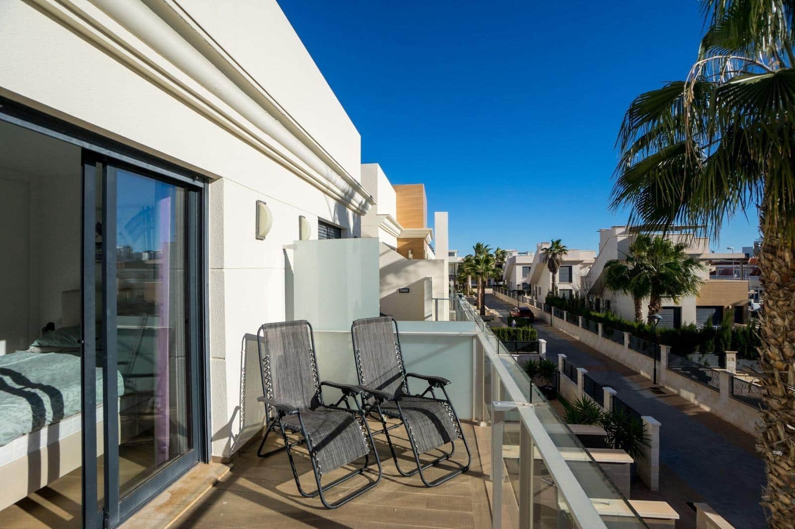 2 sovrum Radhus till salu i La Zenia - 299 000 € (Ref: 9599690)