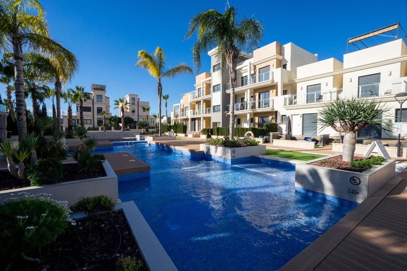 2 sovrum Radhus till salu i La Zenia - 299 000 € (Ref: 9599690)