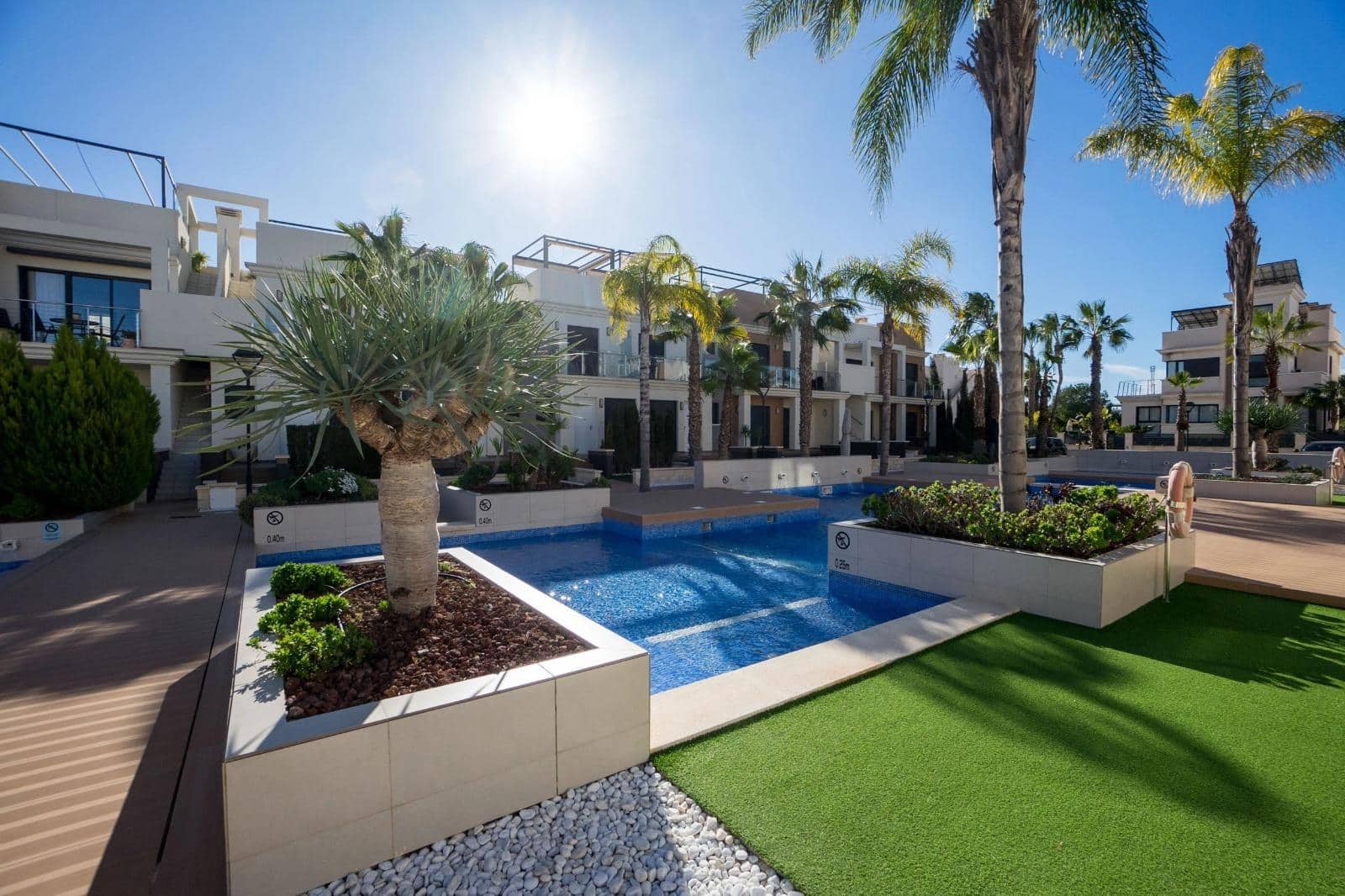 2 sovrum Radhus till salu i La Zenia - 299 000 € (Ref: 9599690)