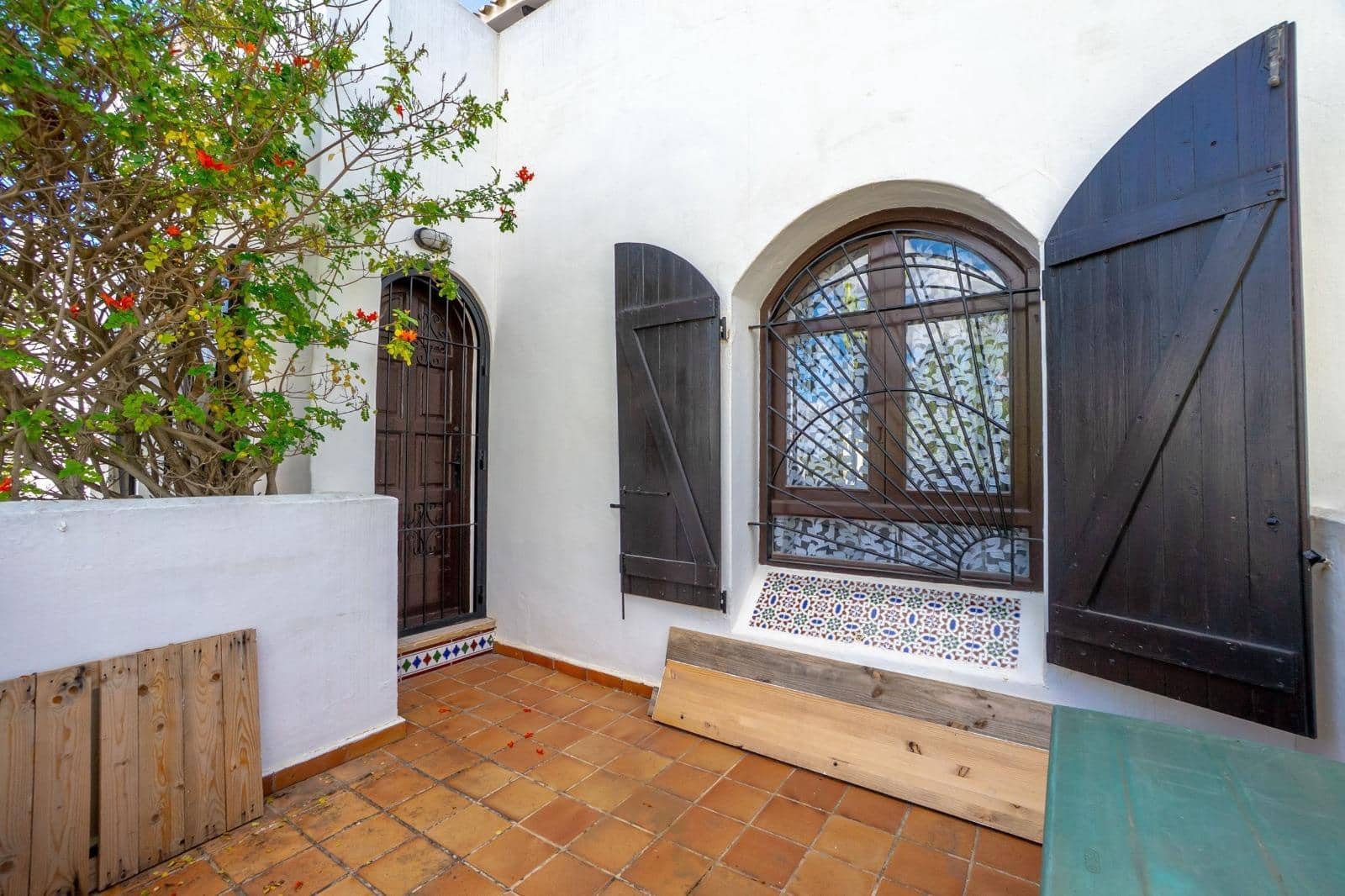 Chalet de 3 habitaciones en Orihuela Costa en venta - 429.000 € (Ref: 9601264)