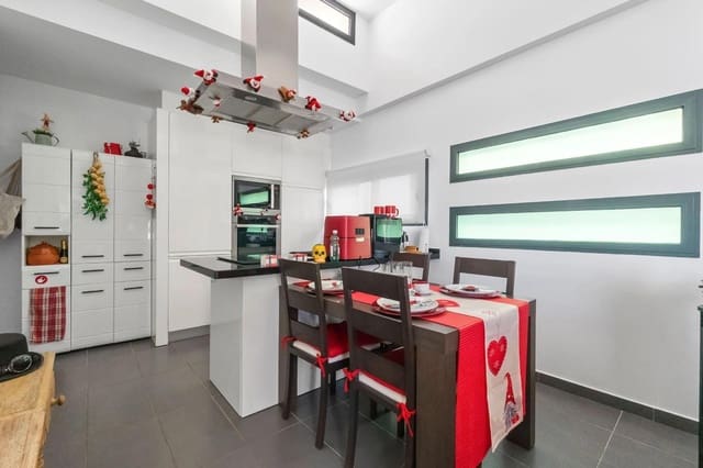 3 sypialnia Dom szeregowy na sprzedaż w Villamartín - Las Filipinas, Orihuela z basenem - 329 000 € (Ref: 9601265)