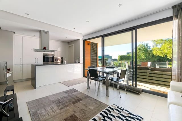 Apartamento de 2 habitaciones en Villamartín - Las Filipinas, Orihuela en venta con piscina - 255.000 € (Ref: 9601266)