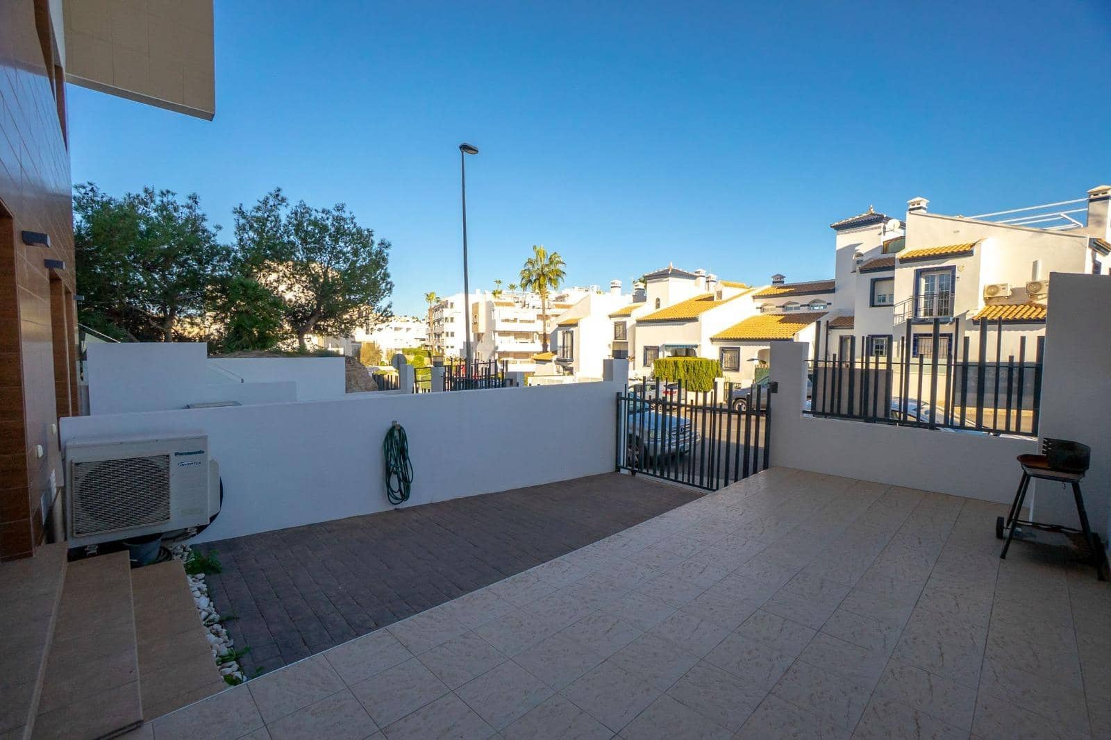 Apartamento de 2 habitaciones en Orihuela Costa en venta con piscina - 255.000 € (Ref: 9601266)