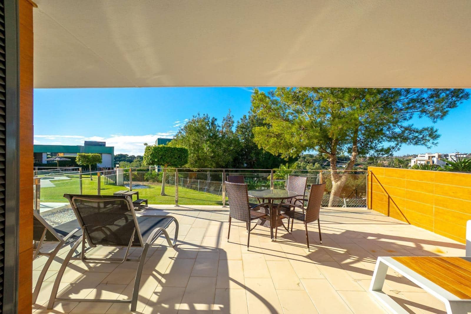 Apartamento de 2 habitaciones en Orihuela Costa en venta con piscina - 255.000 € (Ref: 9601266)