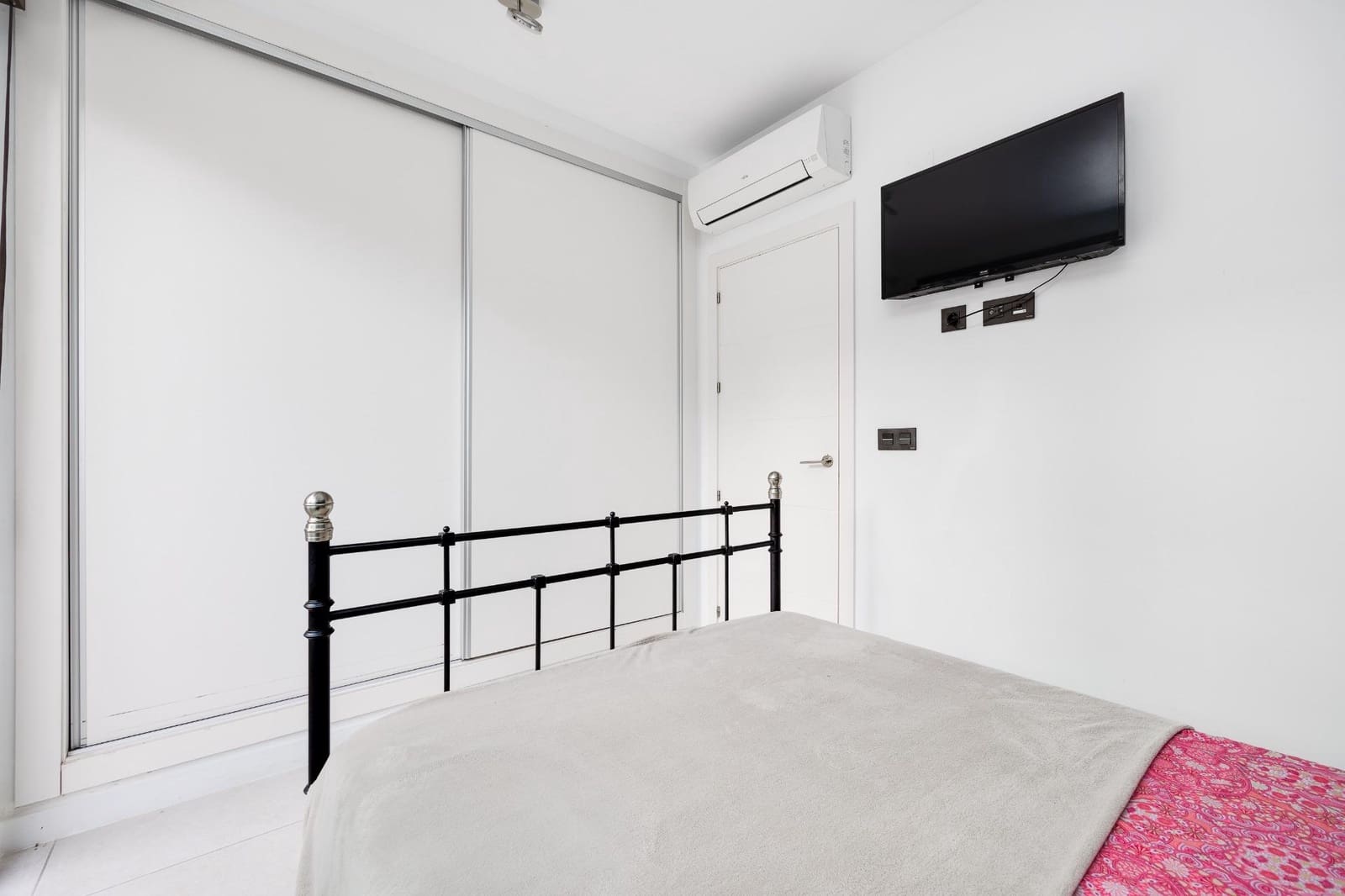 2 sypialnia Dom blizniak na sprzedaż w Orihuela Costa z basenem - 349 000 € (Ref: 9605181)