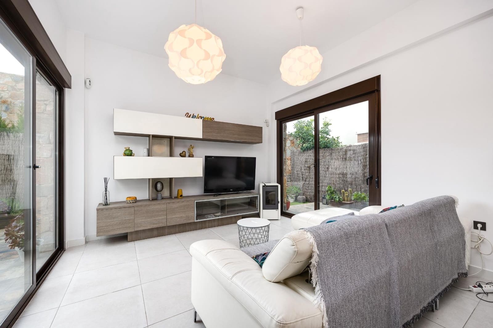 2 sypialnia Dom blizniak na sprzedaż w Orihuela Costa z basenem - 349 000 € (Ref: 9605181)