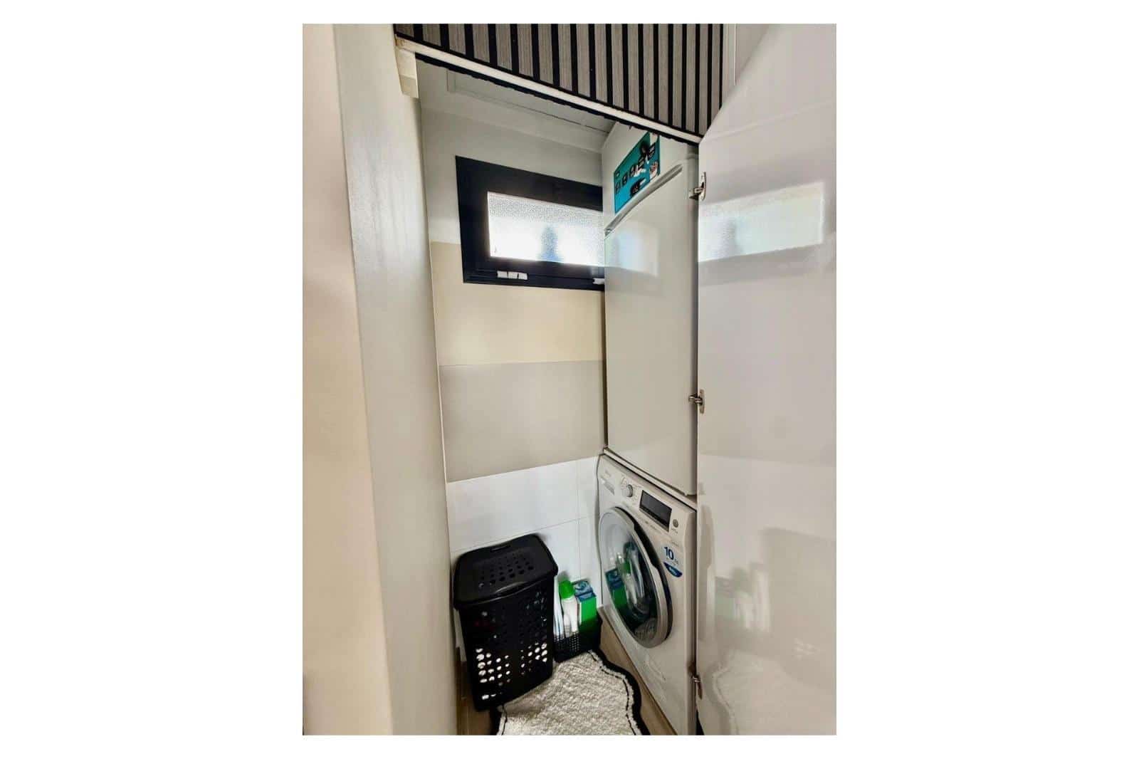 3 bedroom Villa for sale in Orihuela Costa with pool - € 449,900 (Ref: 9616068)