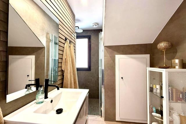 3 bedroom Villa for sale in Lomas de Cabo Roig - Los Dolses, Orihuela with pool - € 449,900 (Ref: 9616068)