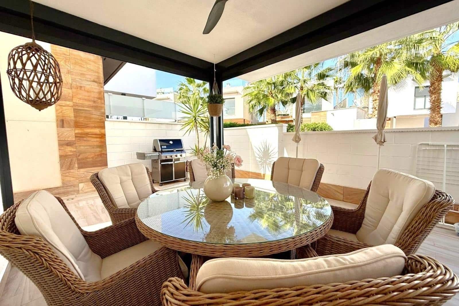 3 bedroom Villa for sale in Orihuela Costa with pool - € 449,900 (Ref: 9616068)