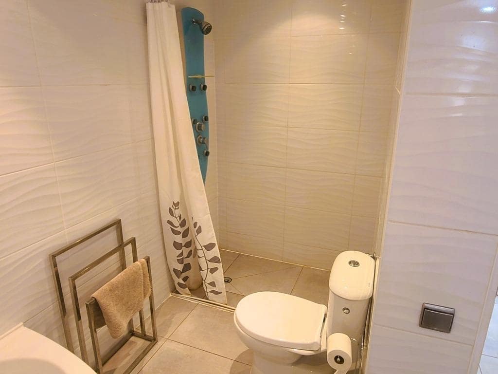 4 slaapkamer Villa te koop in Torrevieja met zwembad - € 535.000 (Ref: 9616070)