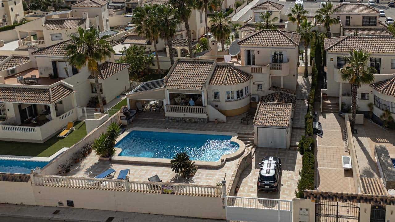 3 soverom Villa til salgs i Las Ramblas Golf med svømmebasseng garasje - € 465 000 (Ref: 9619499)