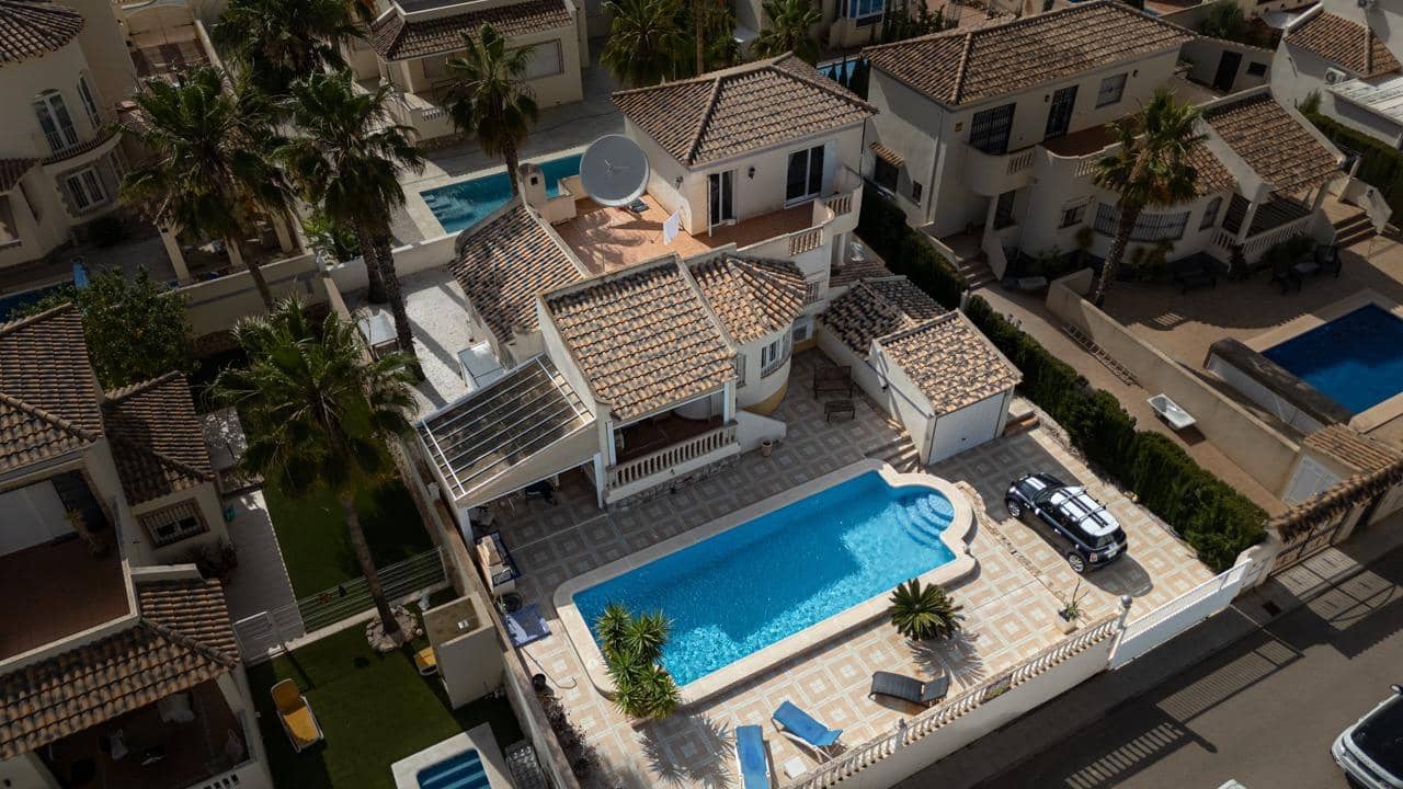 3 soverom Villa til salgs i Las Ramblas Golf med svømmebasseng garasje - € 465 000 (Ref: 9619499)