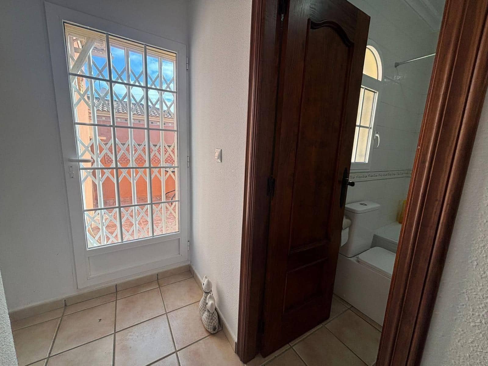 Chalet de 3 habitaciones en Playa Flamenca en venta con piscina - 269.950 € (Ref: 9621829)