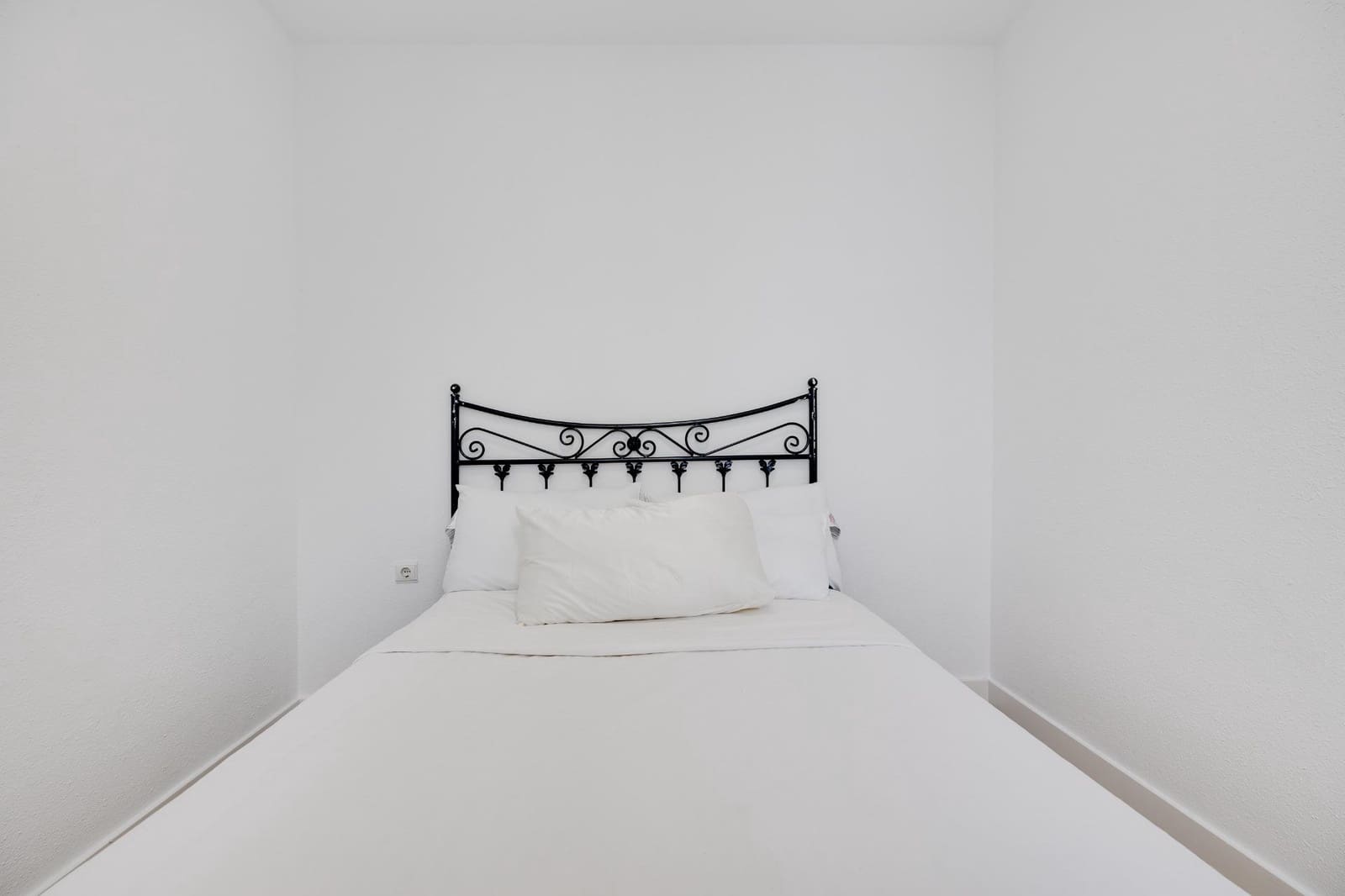 2 soverom Villa til leie i La Zenia - € 1 200 (Ref: 9621830)