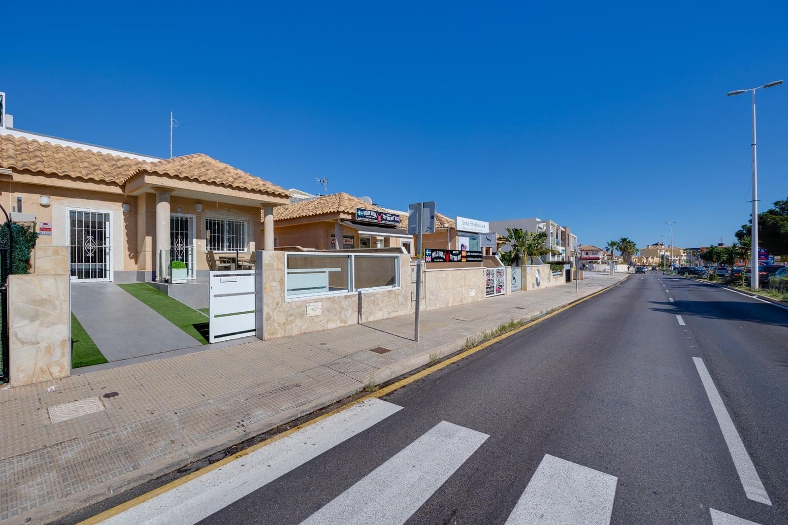 2 soverom Villa til leie i La Zenia - € 1 200 (Ref: 9621830)