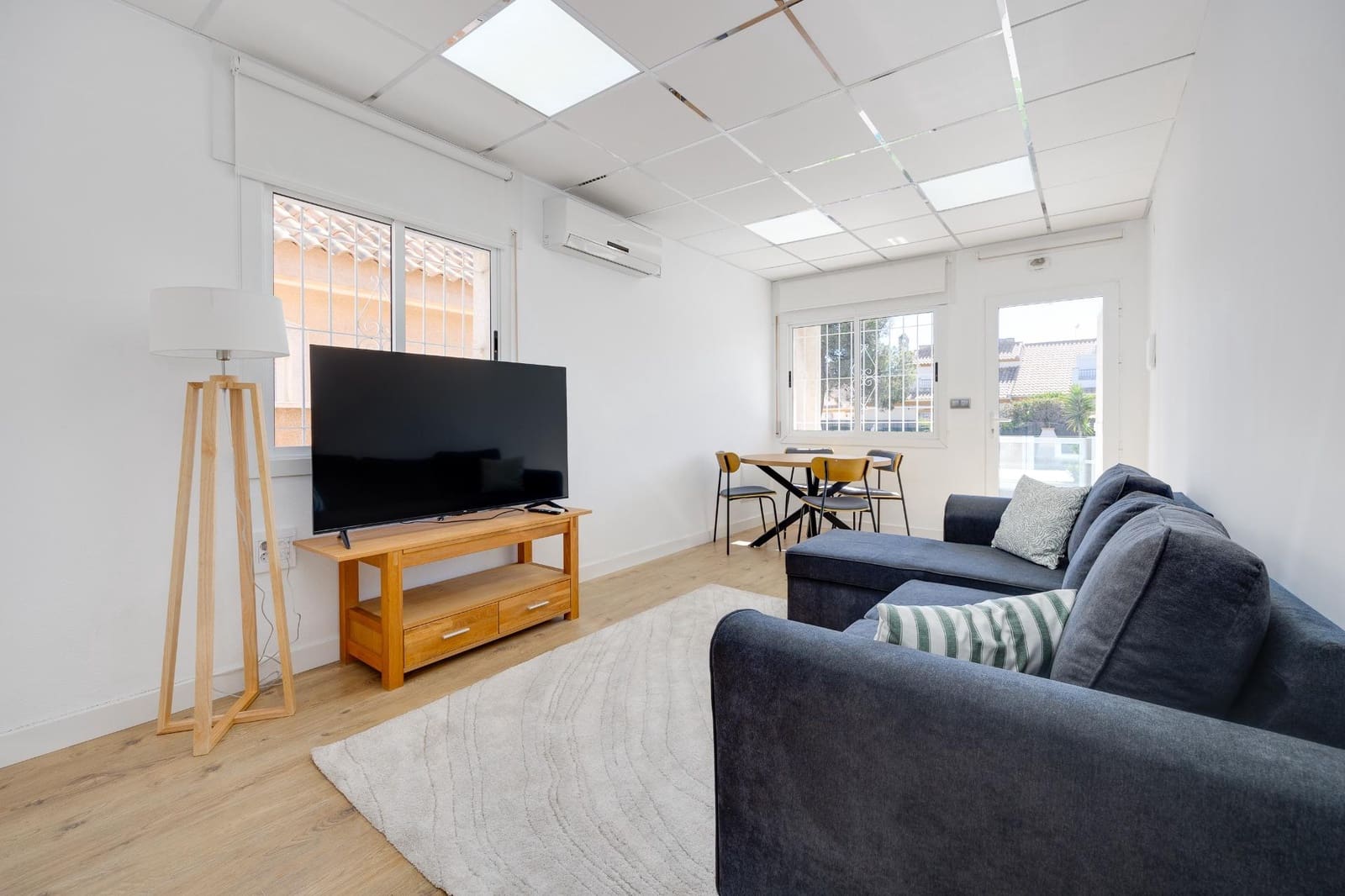 2 soverom Villa til leie i La Zenia - € 1 200 (Ref: 9621830)