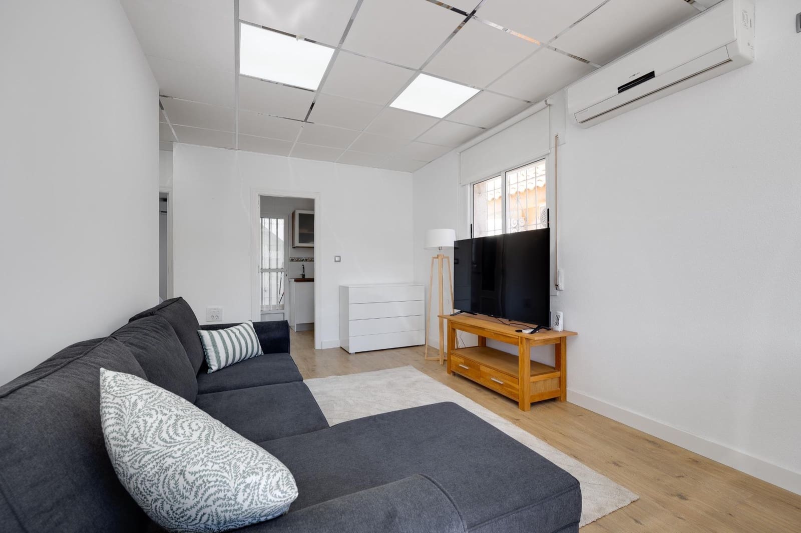 2 soverom Villa til leie i La Zenia - € 1 200 (Ref: 9621830)