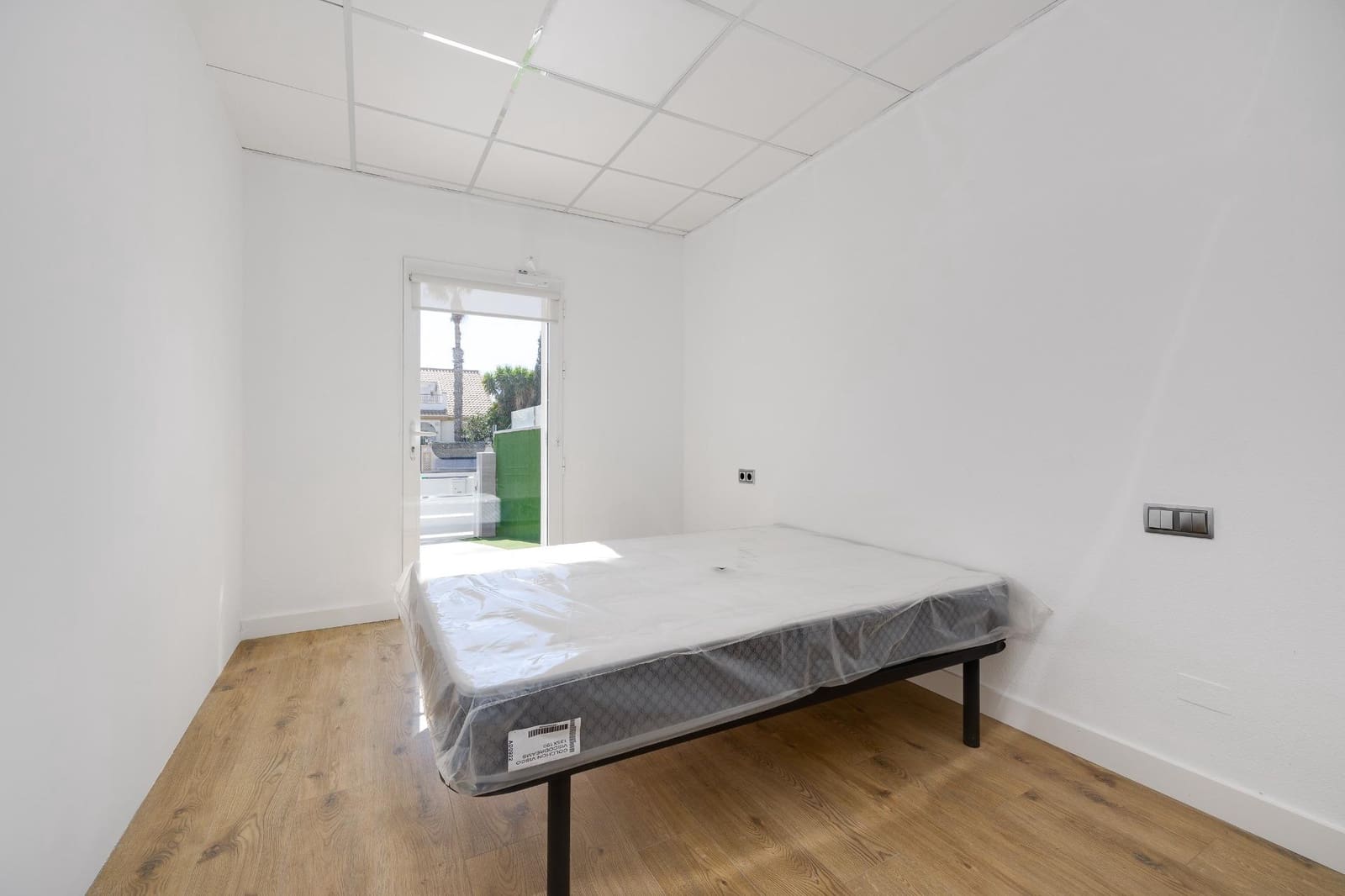 2 soverom Villa til leie i La Zenia - € 1 200 (Ref: 9621830)