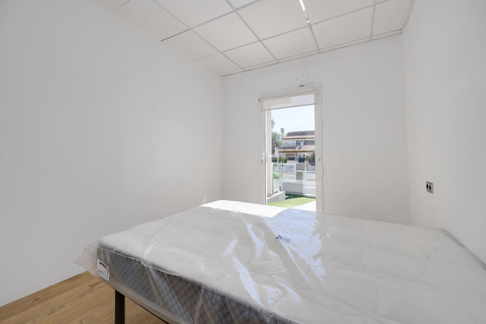 2 soverom Villa til leie i La Zenia - € 1 200 (Ref: 9621830)