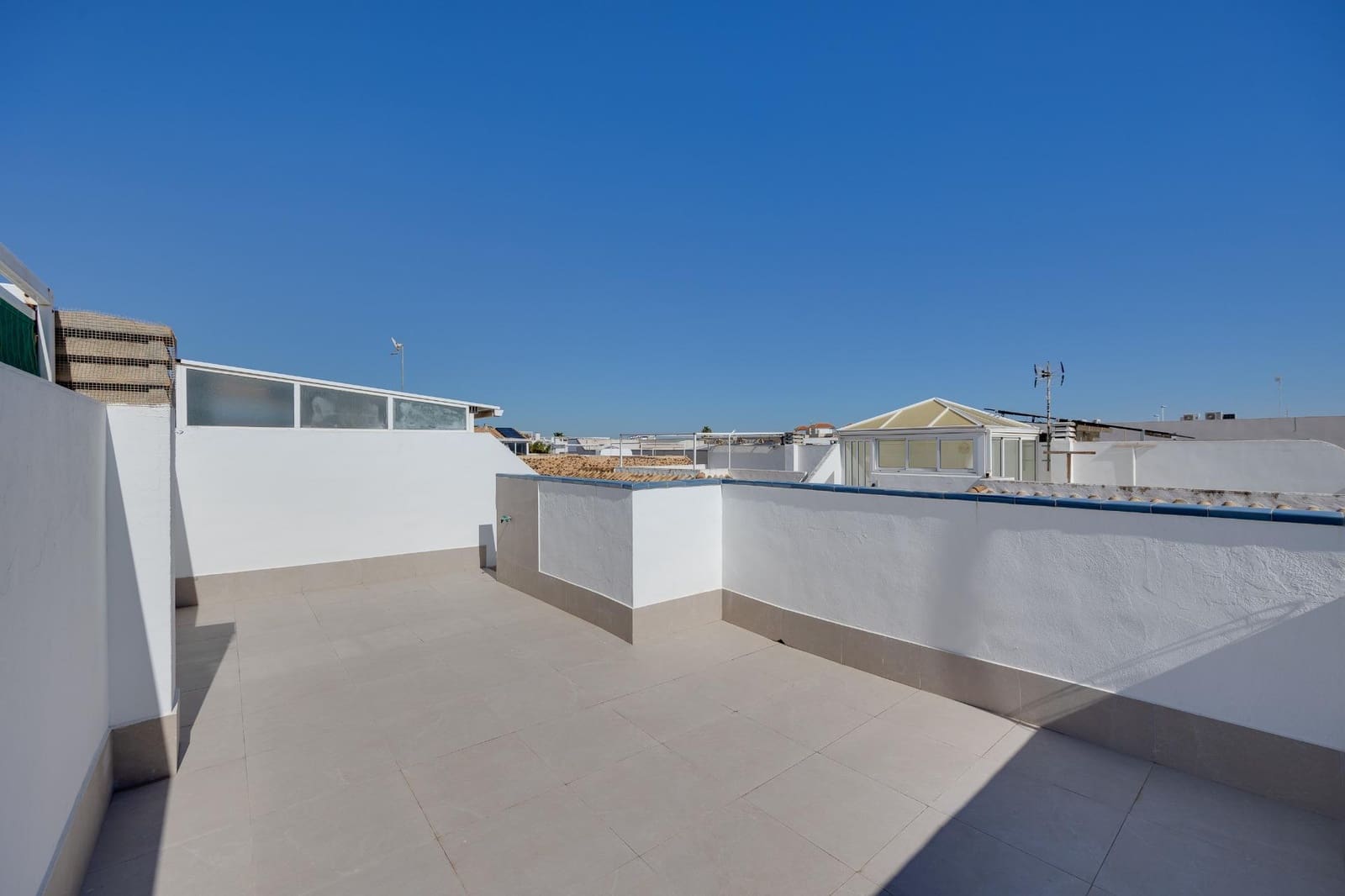 2 soverom Villa til leie i La Zenia - € 1 200 (Ref: 9621830)