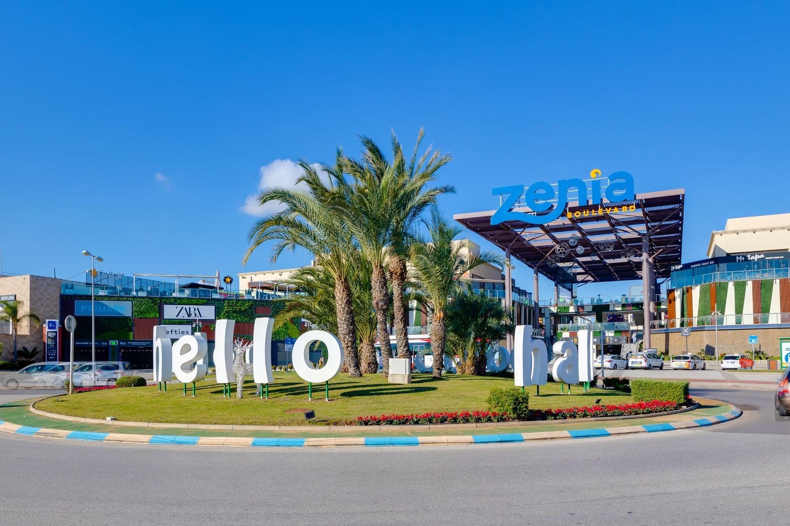 2 soverom Villa til leie i La Zenia - € 1 200 (Ref: 9621830)