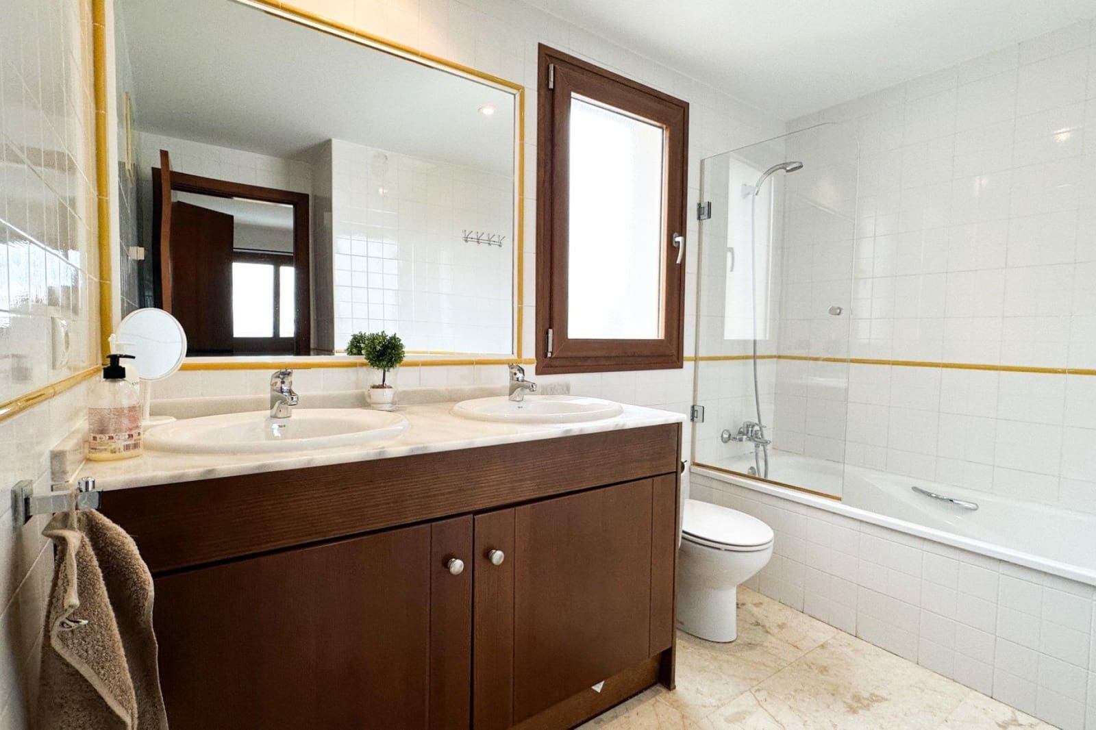 2 bedroom Penthouse for sale in Punta Prima with pool - € 375,000 (Ref: 9634510)