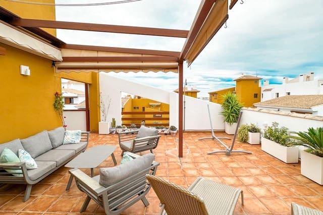 2 bedroom Penthouse for sale in Punta Prima, Torrevieja with pool - € 375,000 (Ref: 9634510)