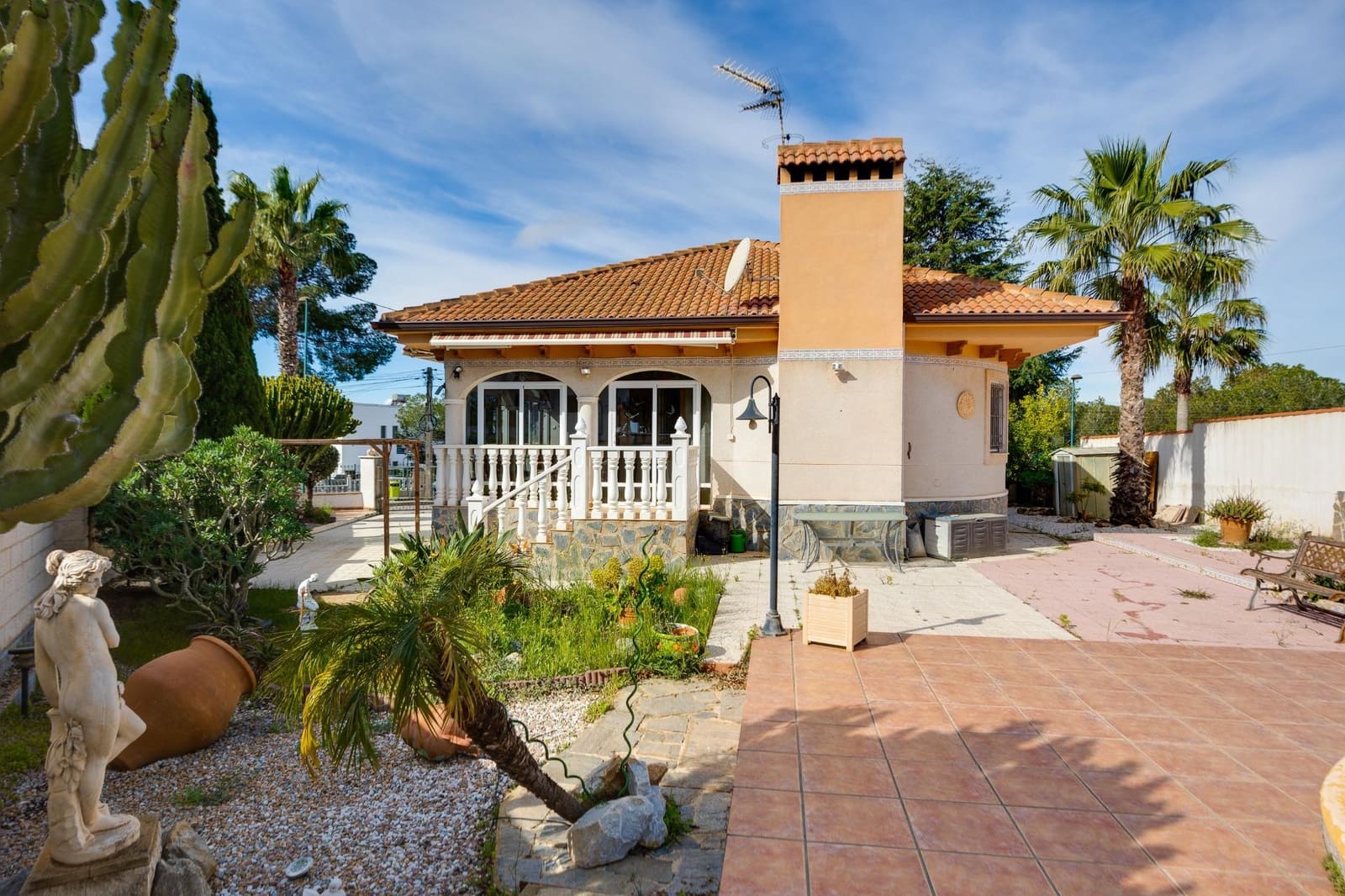 4 camera da letto Villa in vendita in Pinar de Campoverde con piscina garage - 399.000 € (Rif: 9666756)