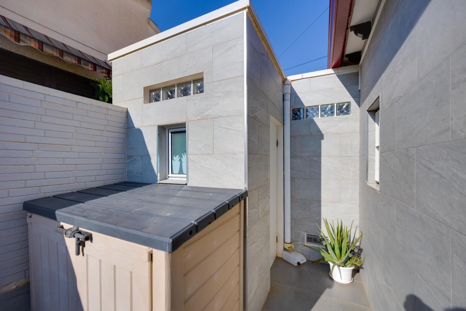 2 camera da letto Villa in vendita in Torrevieja con piscina garage - 289.000 € (Rif: 9677626)