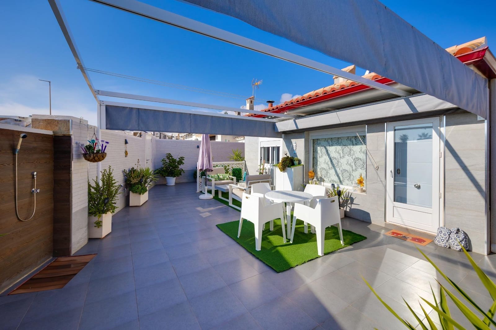 2 camera da letto Villa in vendita in Torrevieja con piscina garage - 289.000 € (Rif: 9677626)