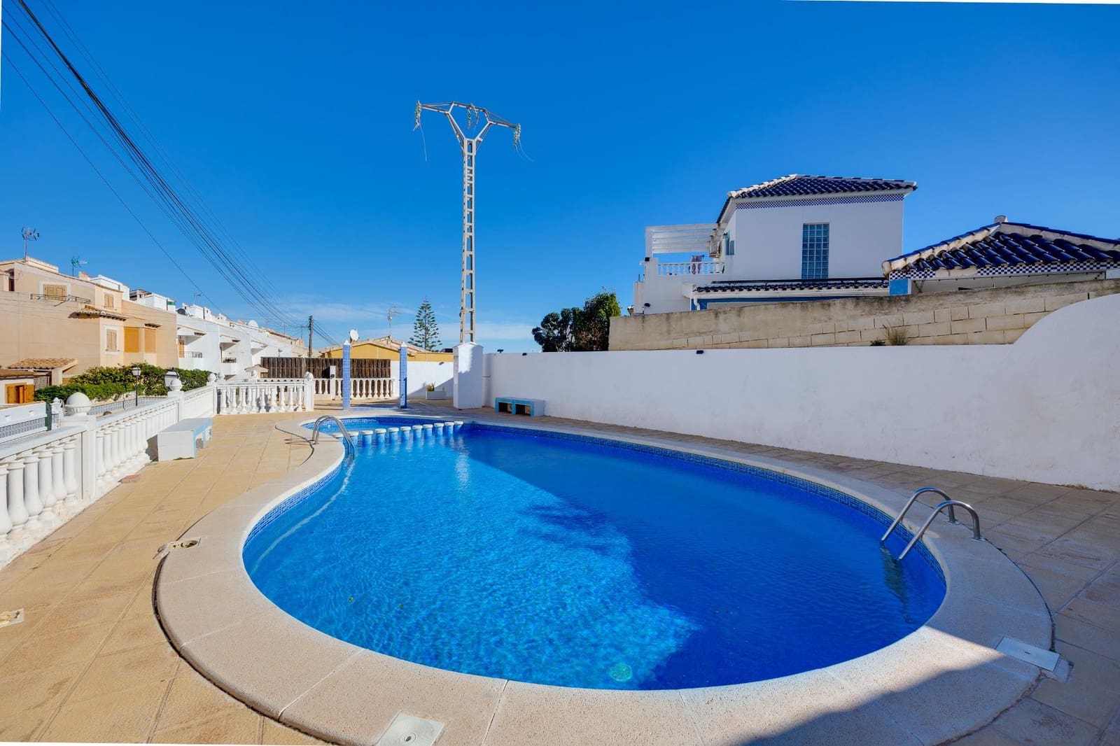 2 camera da letto Villa in vendita in Torrevieja con piscina garage - 289.000 € (Rif: 9677626)