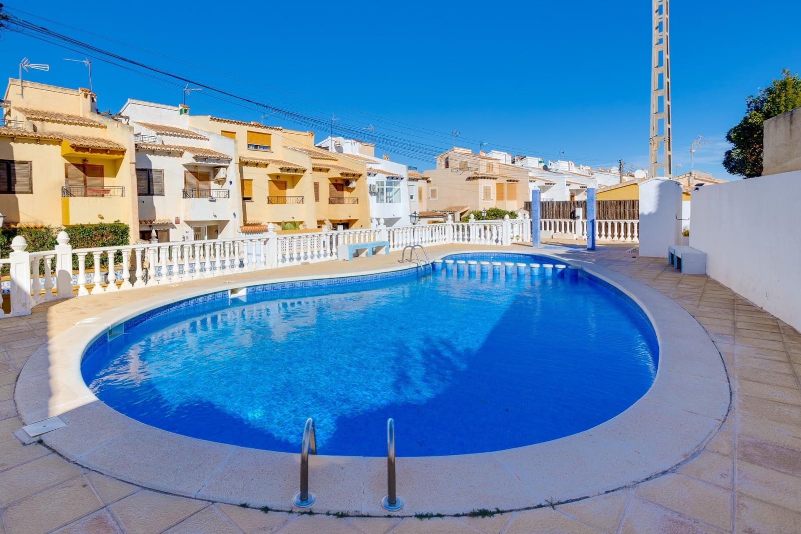 2 camera da letto Villa in vendita in Torrevieja con piscina garage - 289.000 € (Rif: 9677626)