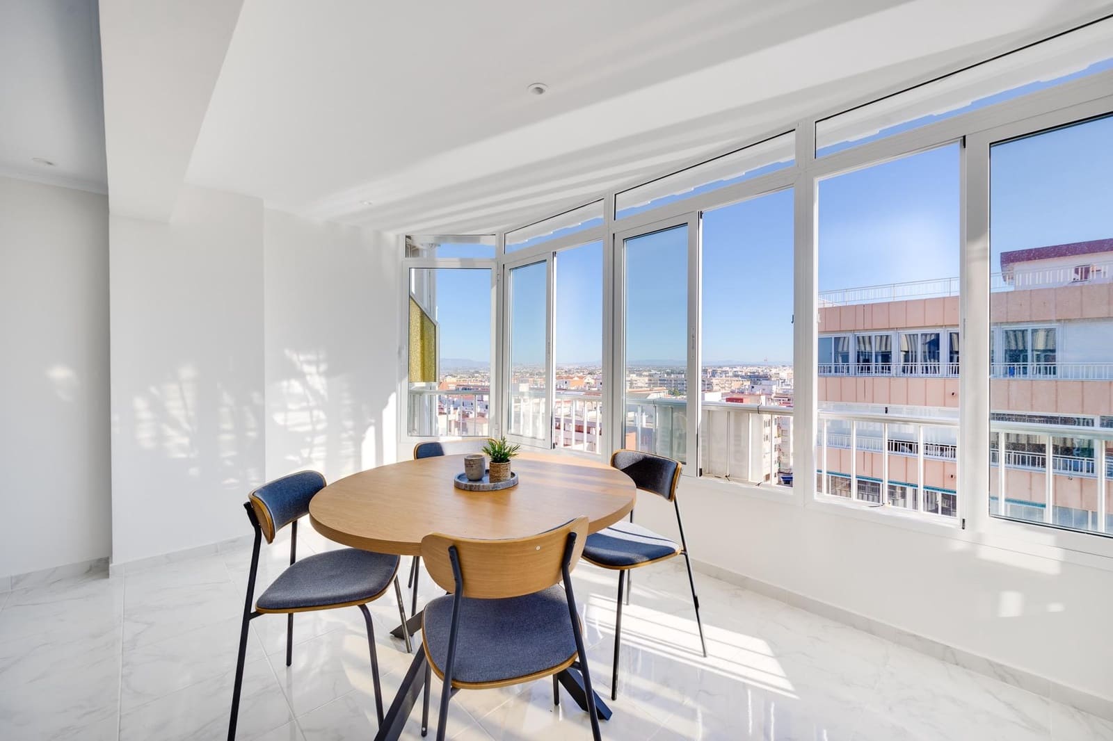 3 chambre Appartement à vendre à Torrevieja avec piscine - 269 900 € (Ref: 9696297)