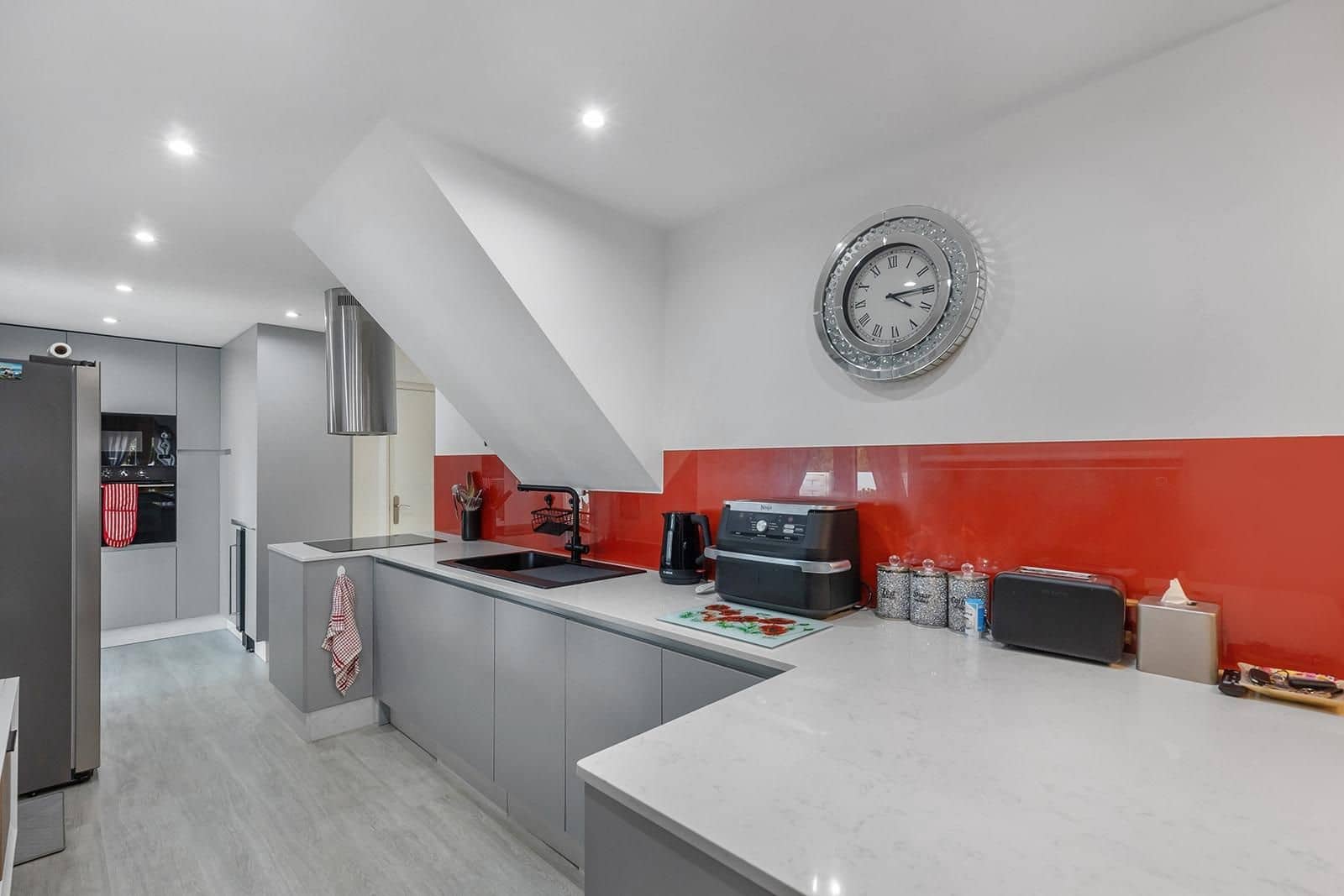 4 bedroom Villa for sale in Guardamar del Segura with pool garage - € 285,000 (Ref: 9702116)